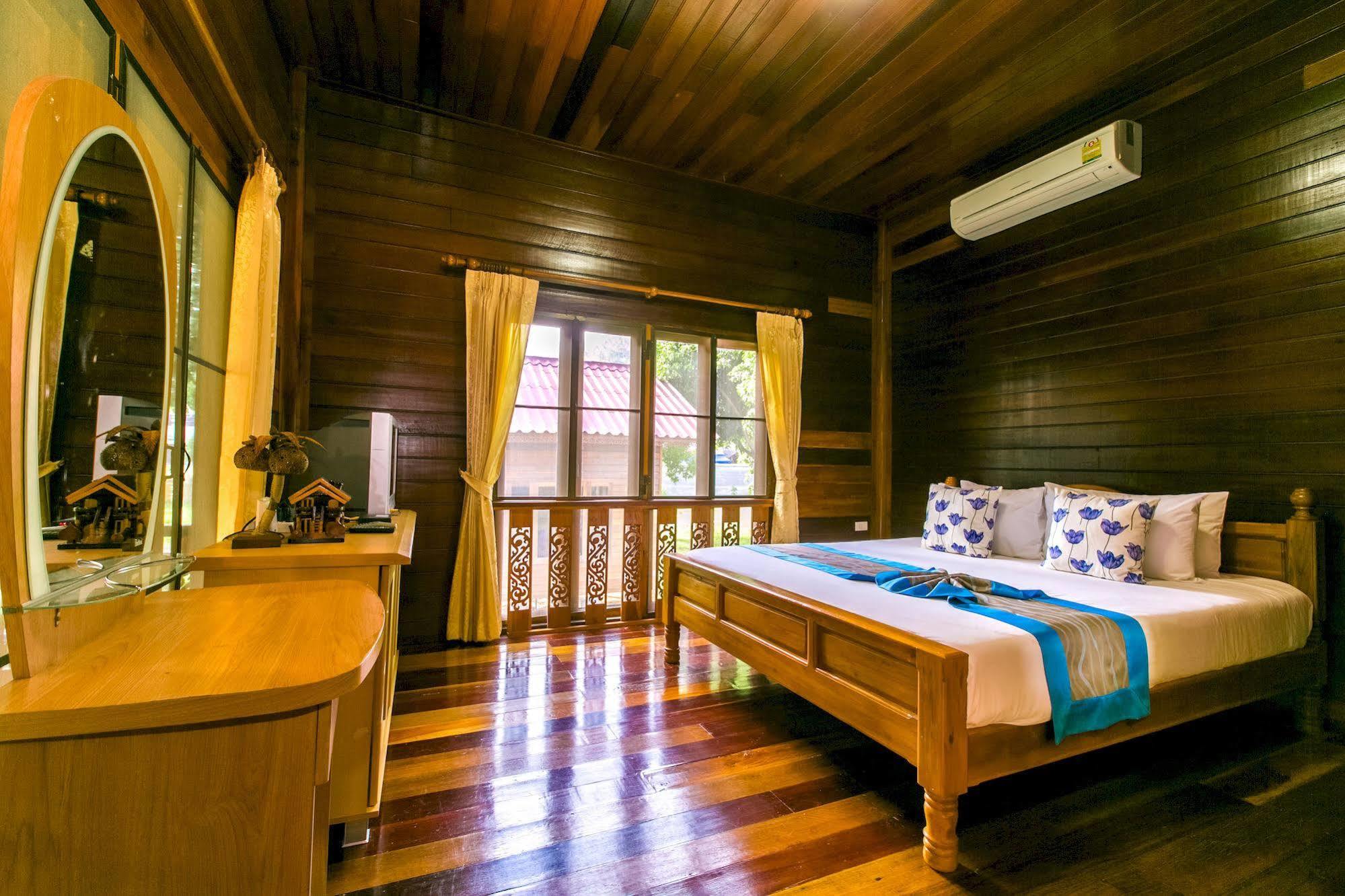 Baan Boonrod Holiday home *