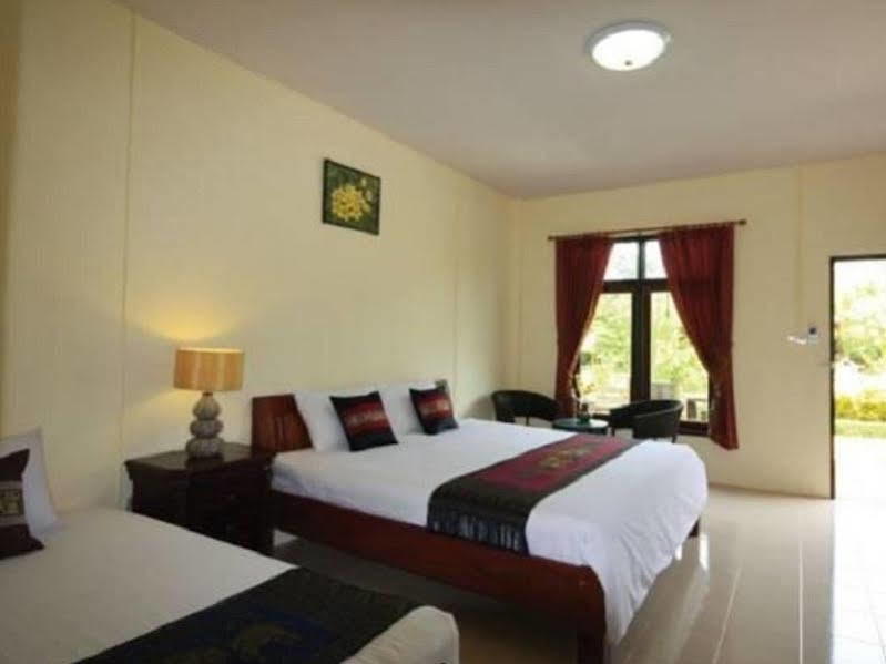 Baan Suan Resort 3*