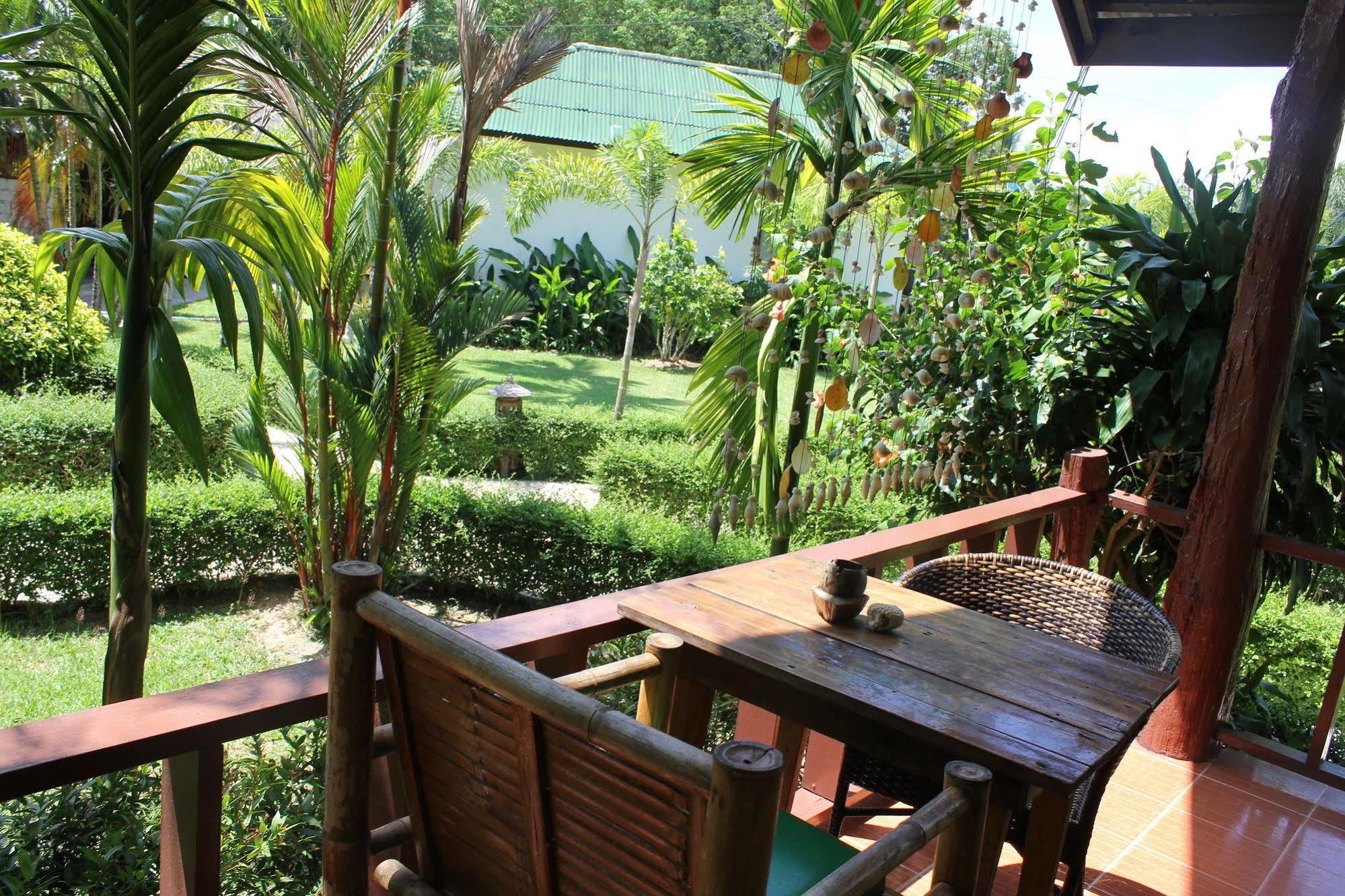 Baan Suan 3*