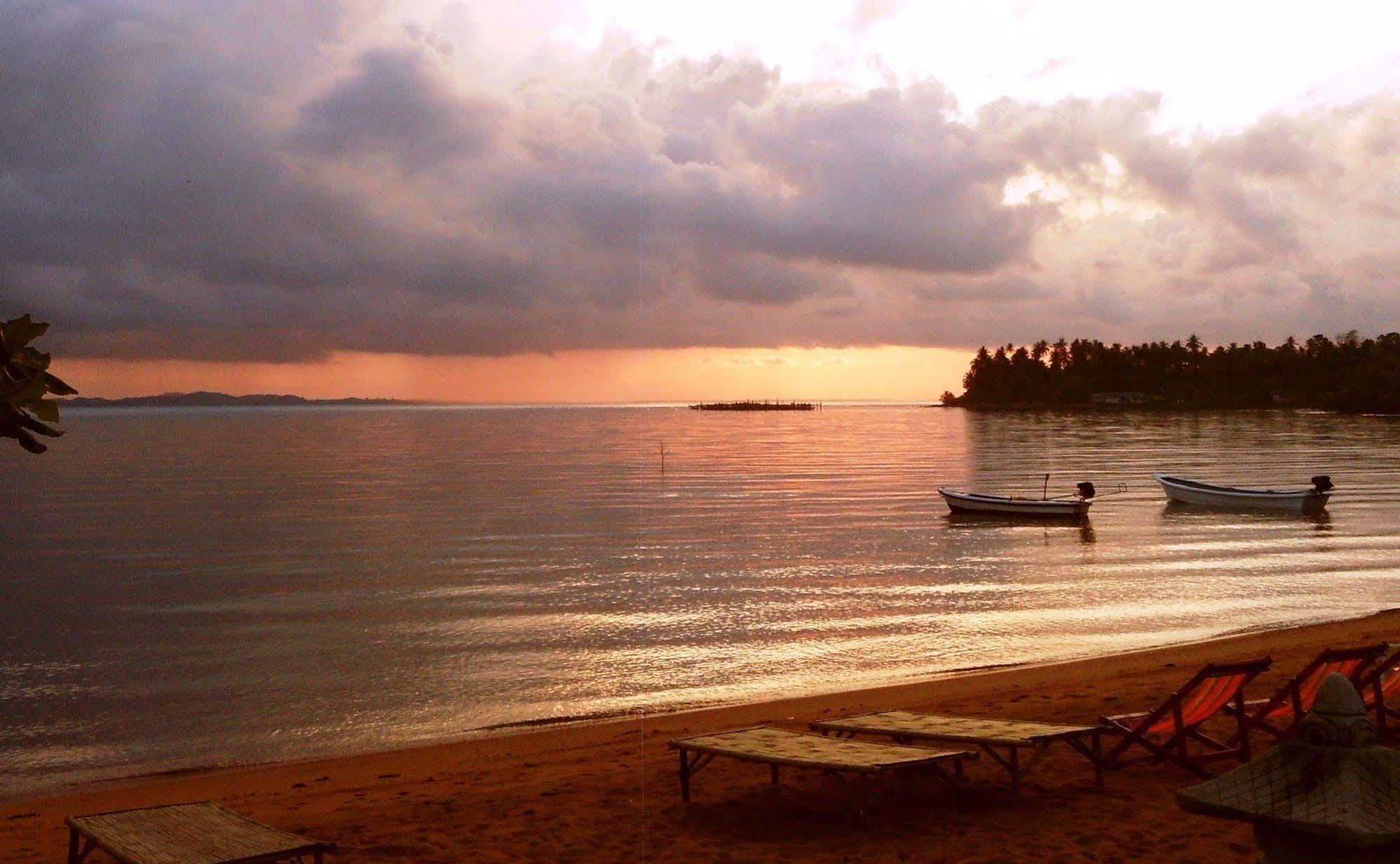 Amber Sands Resort