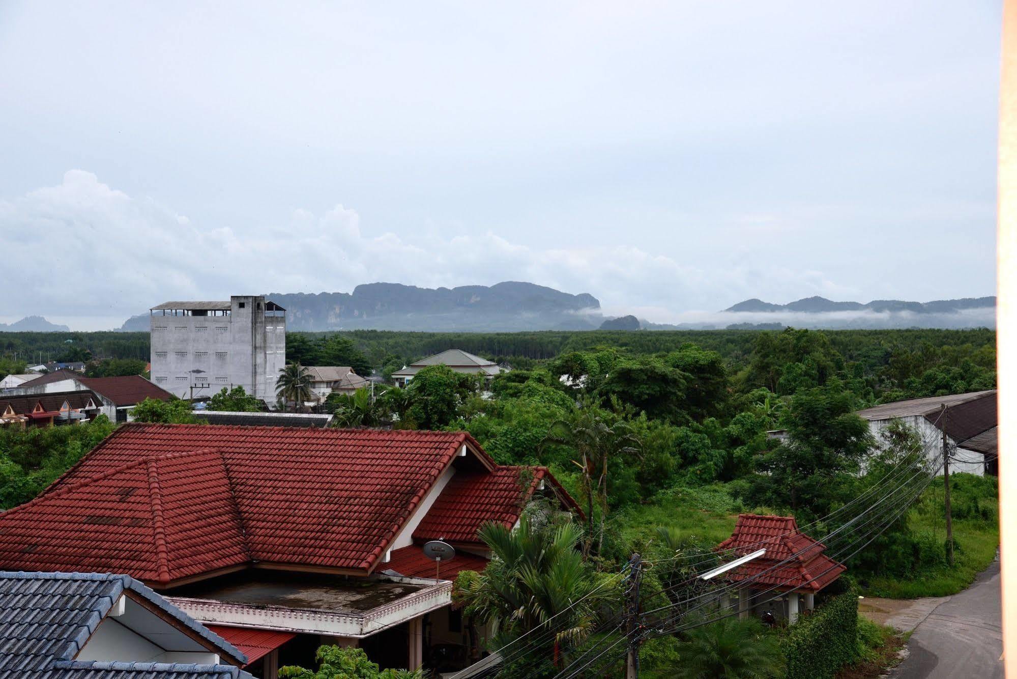 Hotel Phetpailin 3*