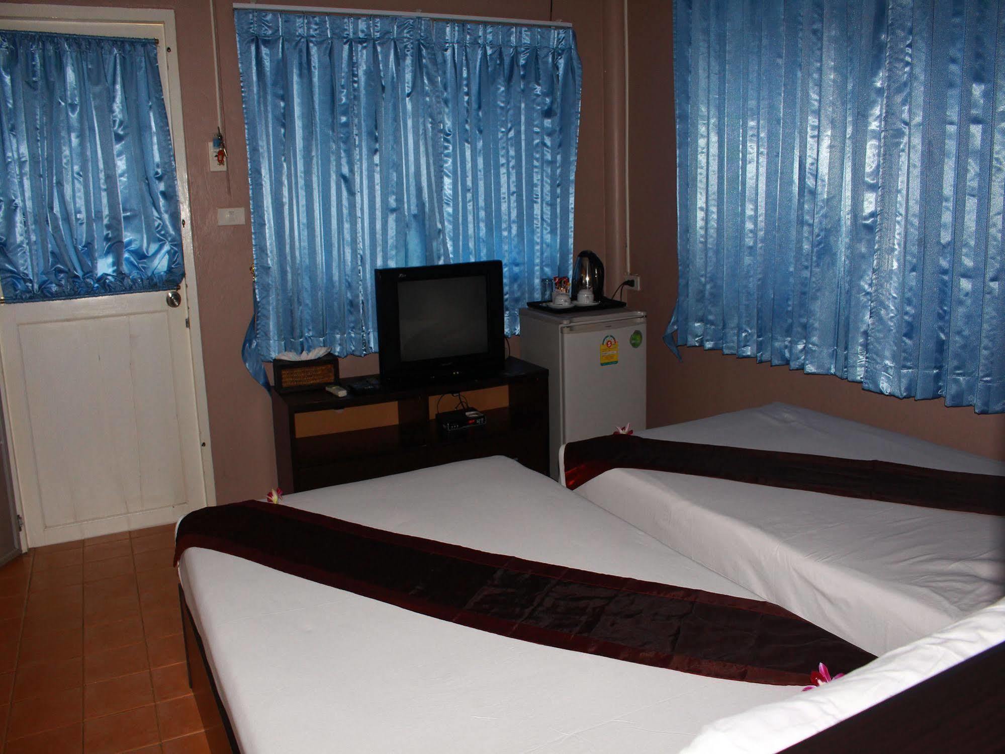 Bangrak Club 3*