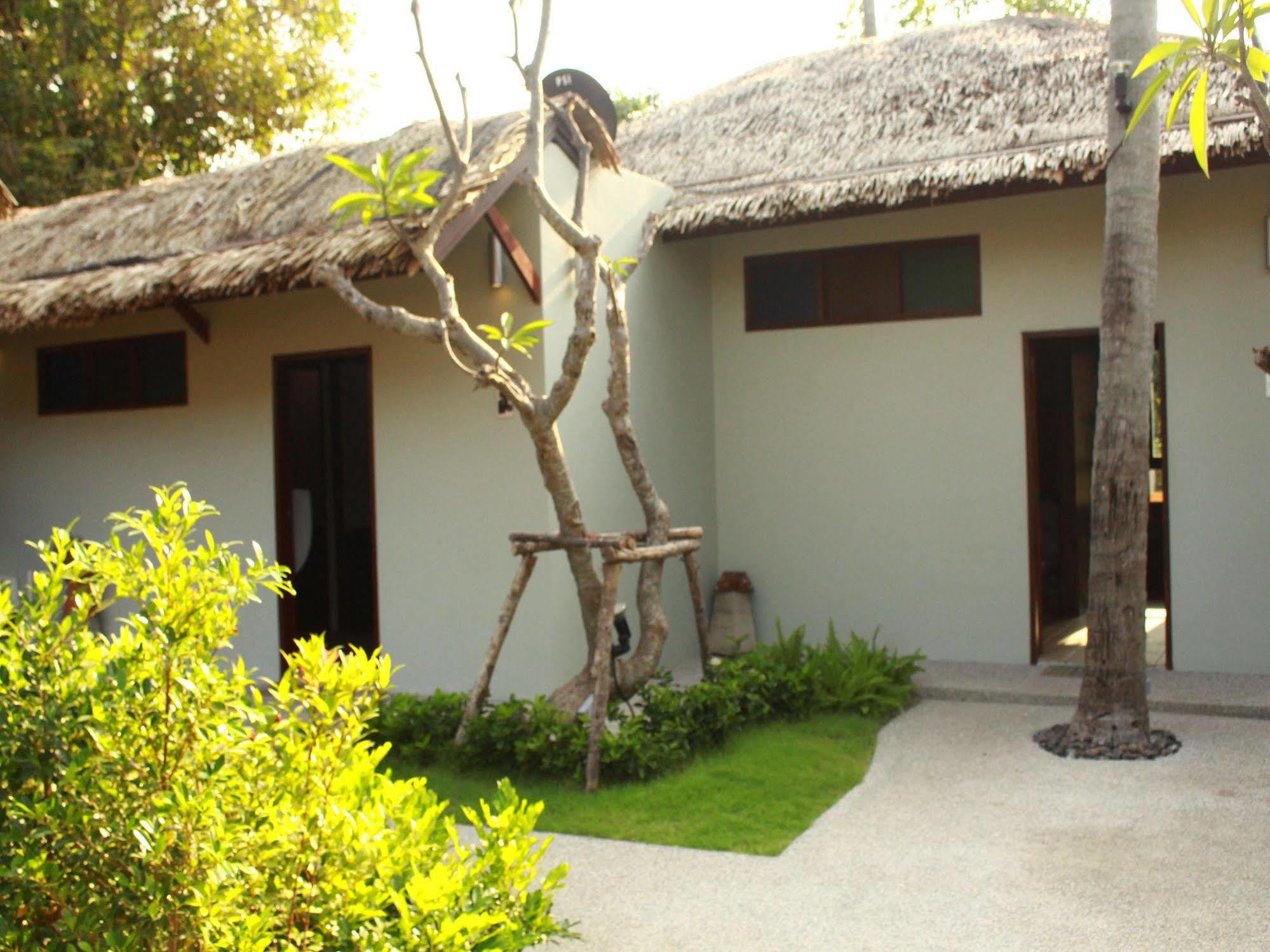 Bangrak Club Guest house 3*