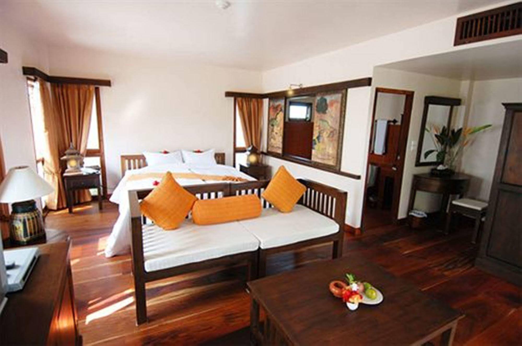 Resort Phowadol 4*