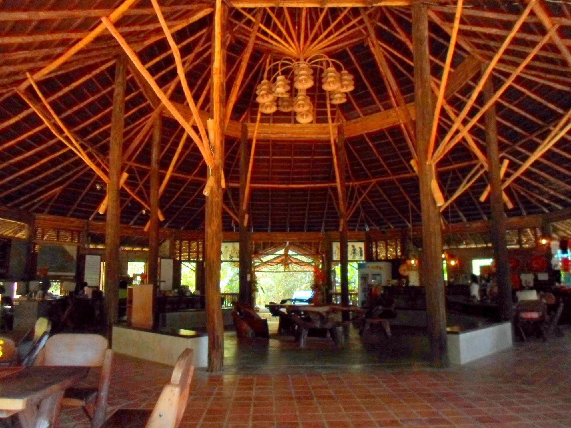 The Cliff & River Jungle 3* Phanom