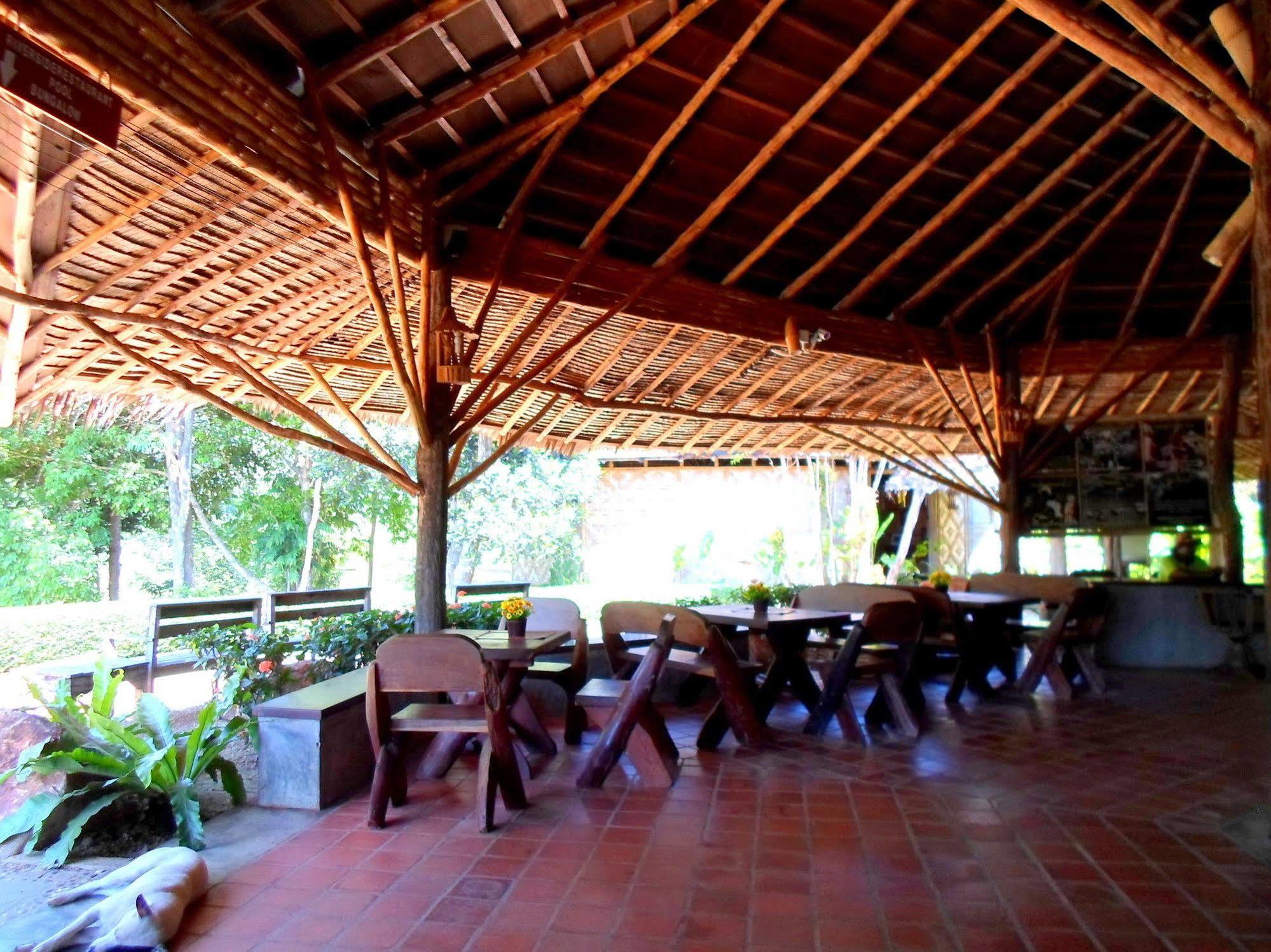 Hotel The Cliff & River Jungle Phanom