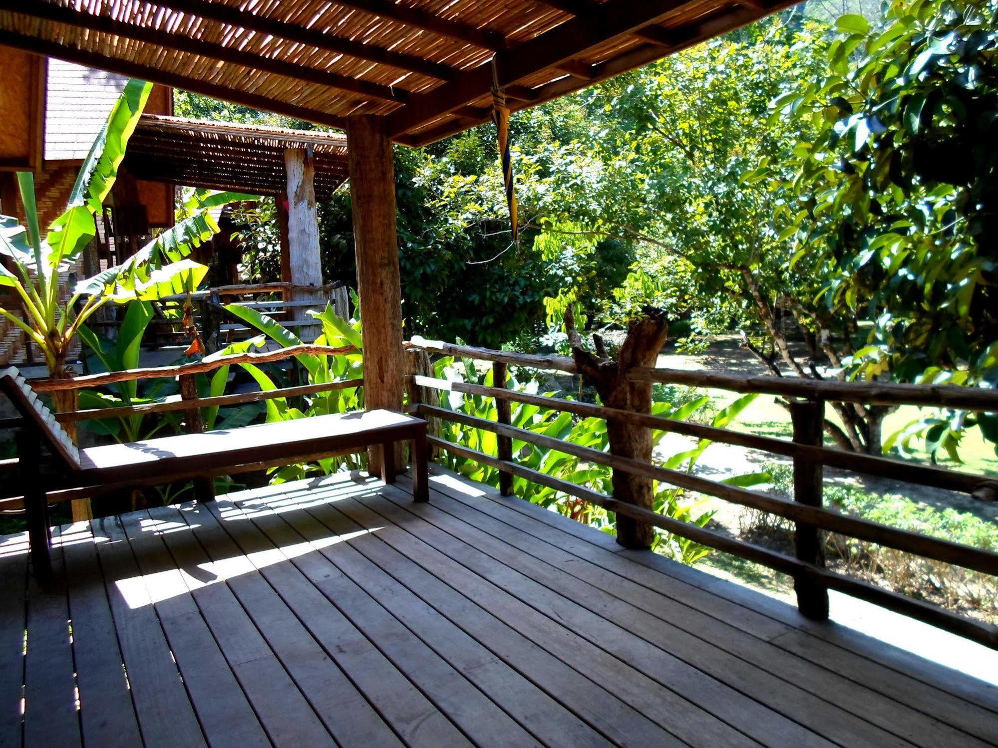 The Cliff & River Jungle