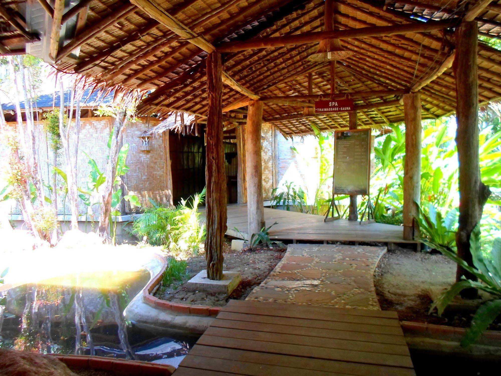 The Cliff & River Jungle Hotel