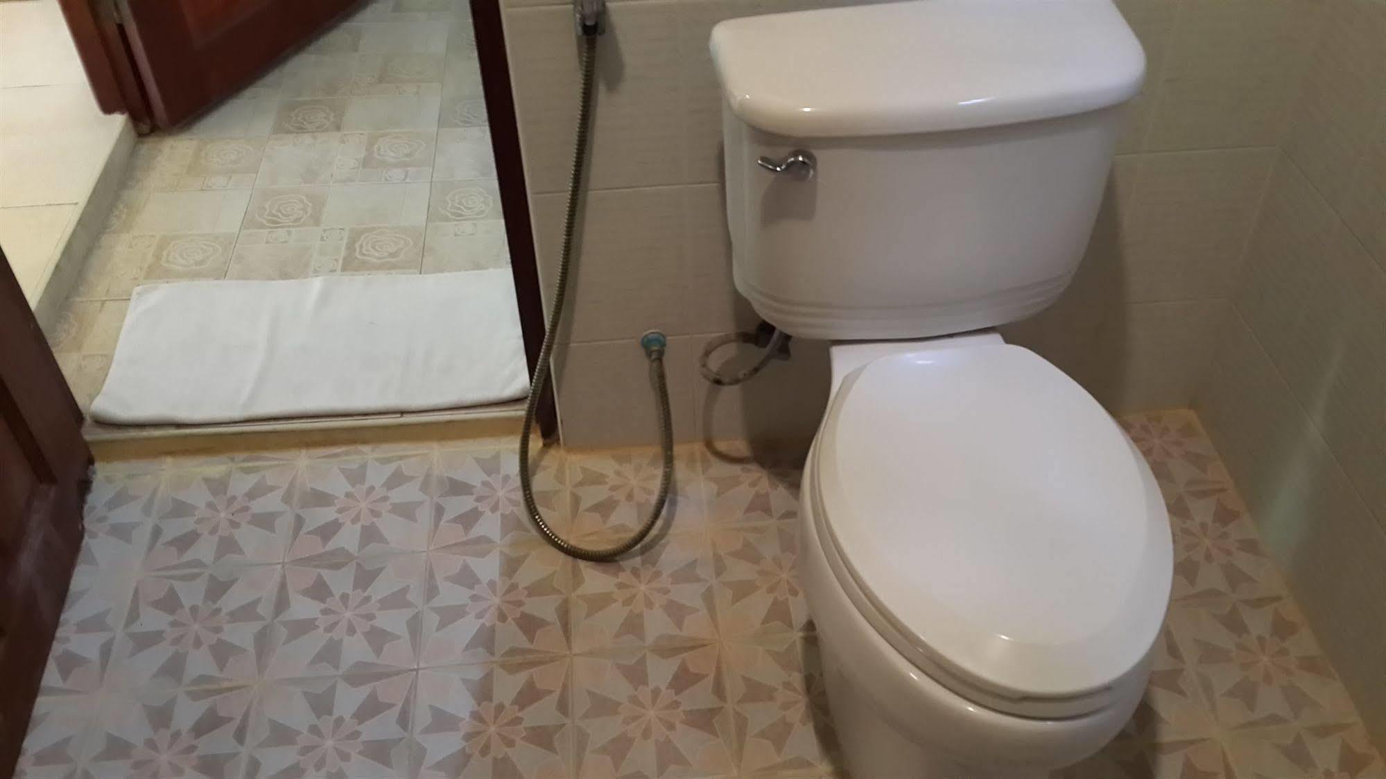 Rattana & Guest house Chaweng (Koh Samui)