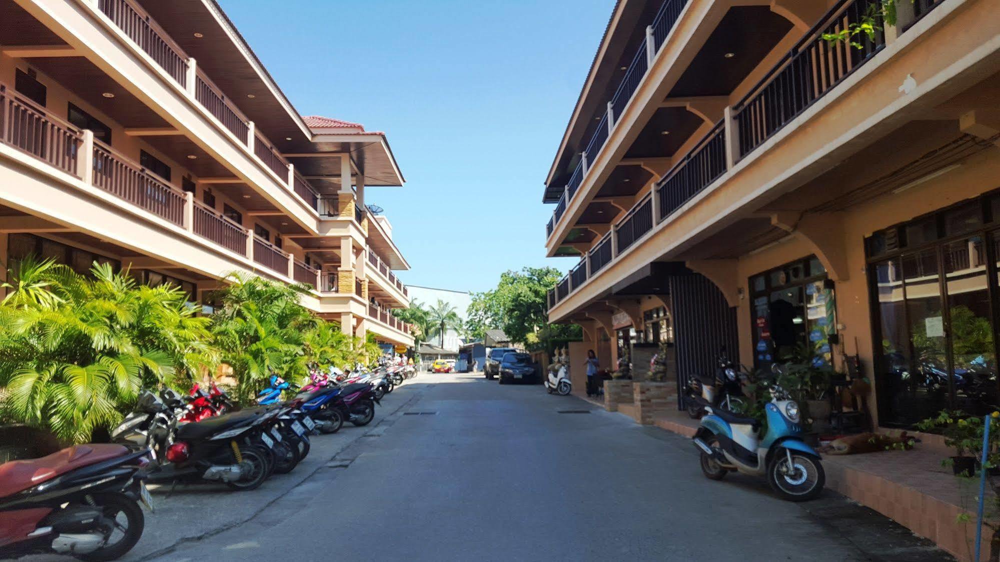 Panupong Chaweng (Koh Samui)