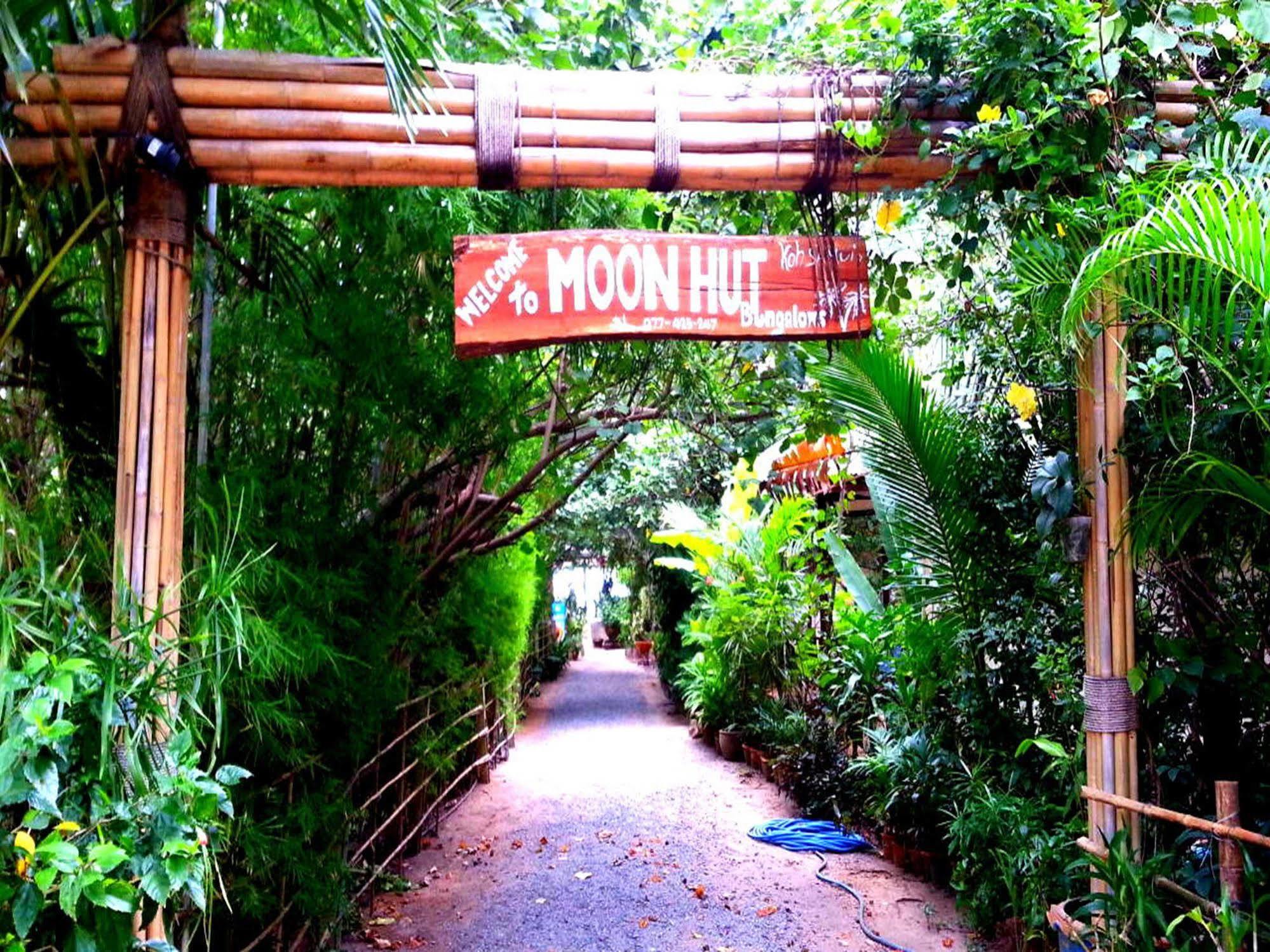 Moonhut 2* Mae Nam