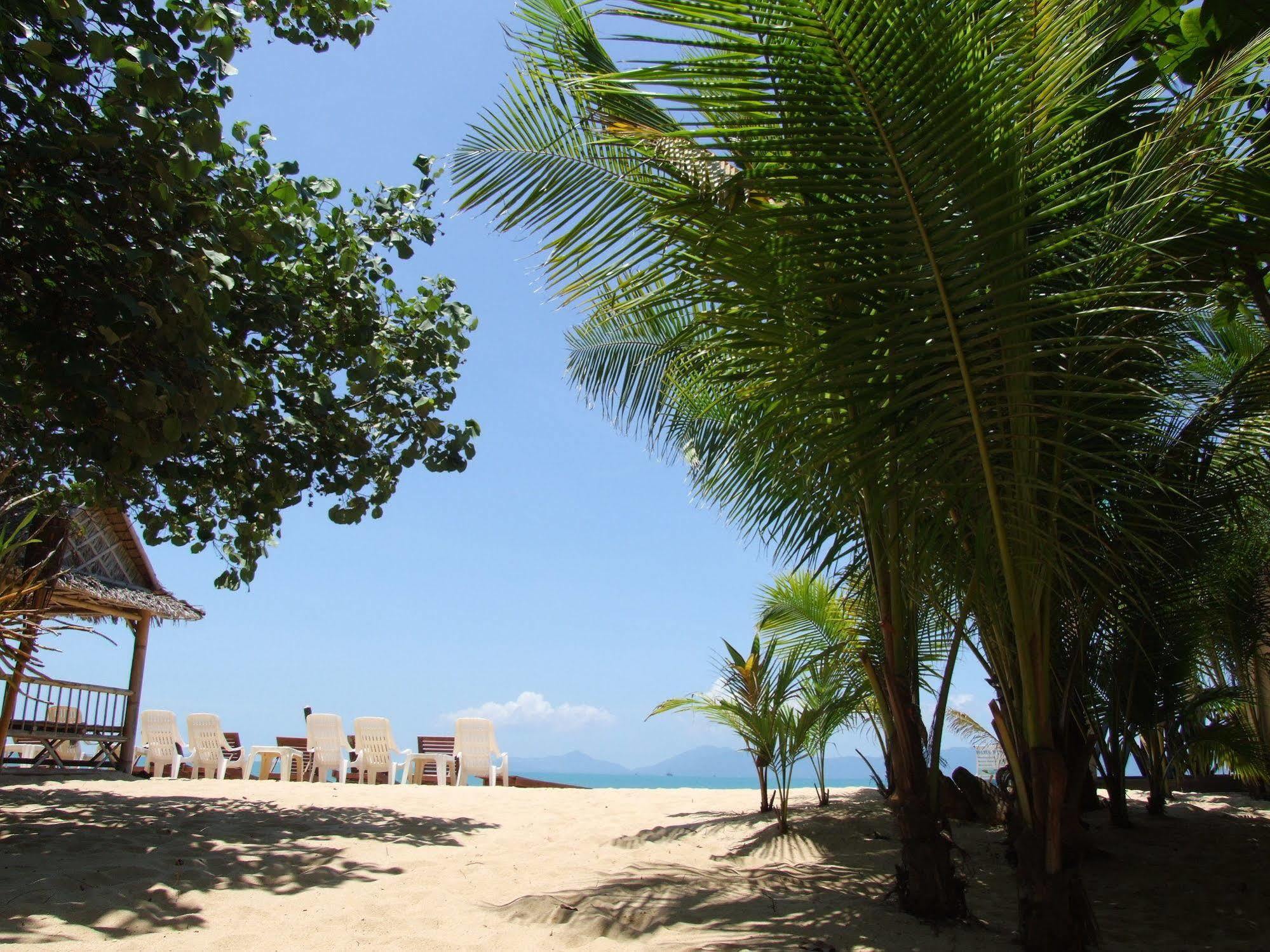 Moonhut Hotel 2*