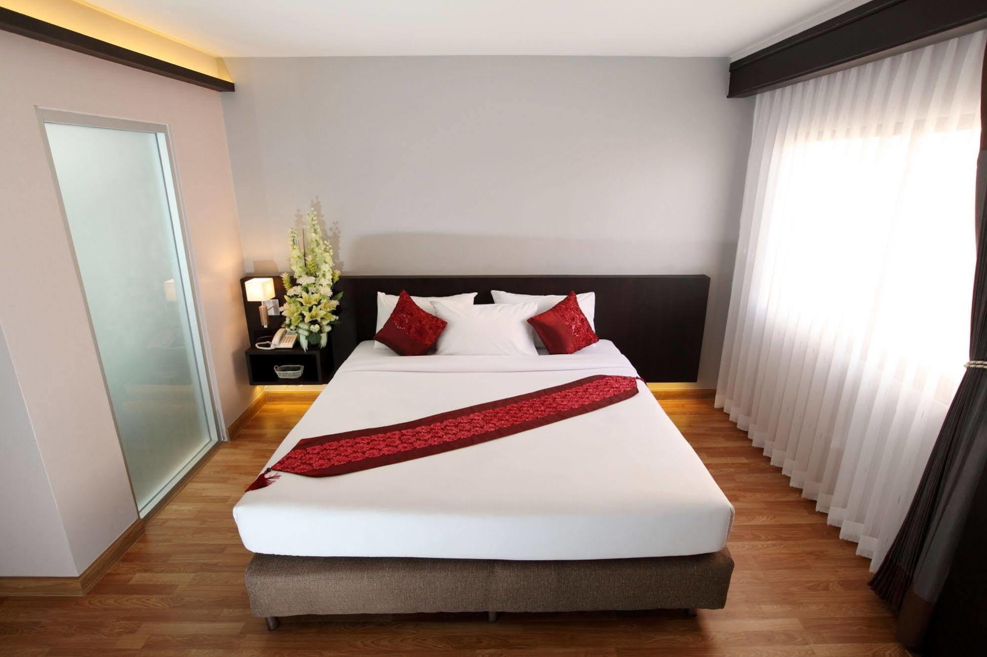 Hotel Kiss Gardenhome Chic Hat Yai
