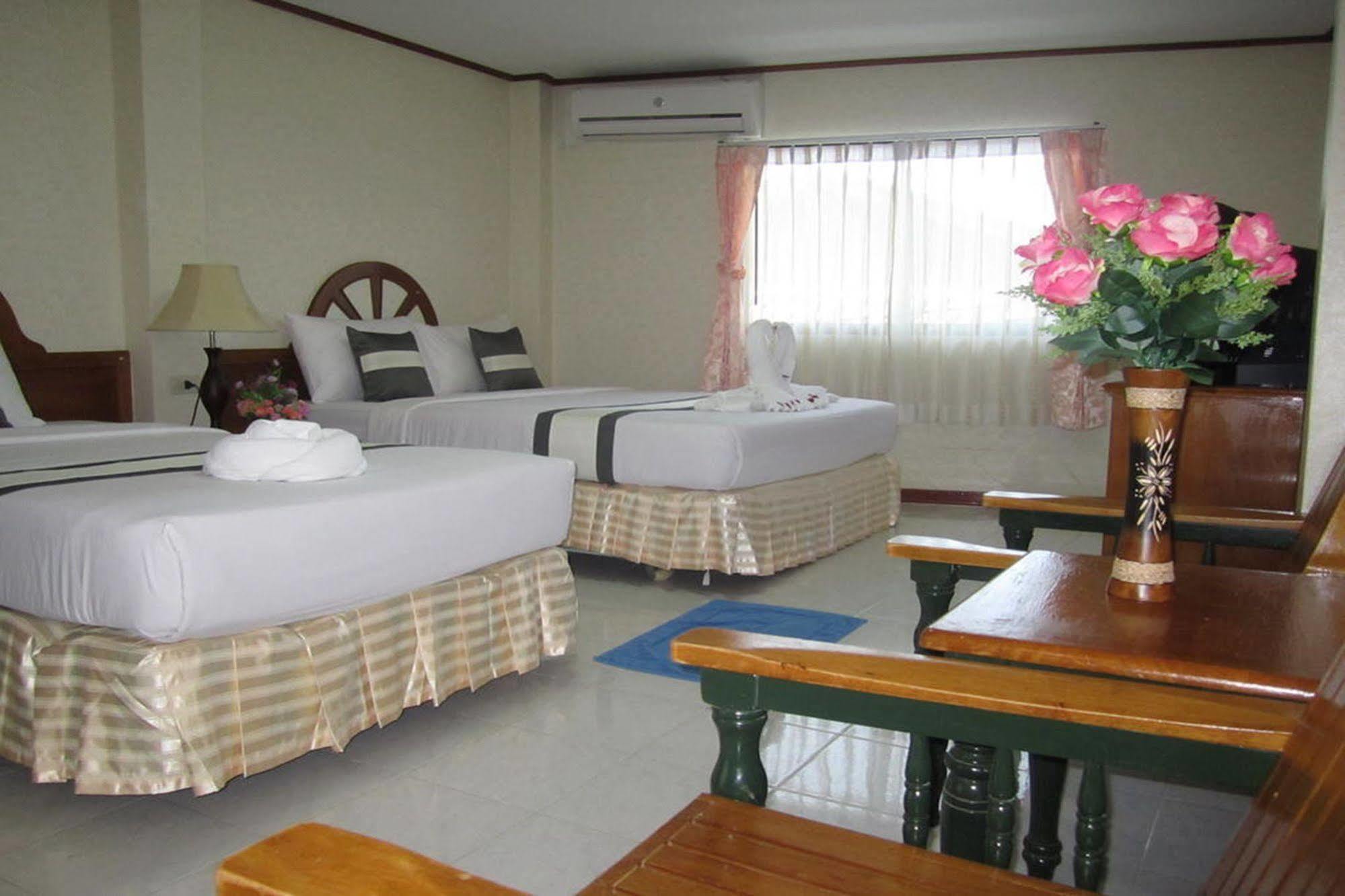 Natacha Hotel