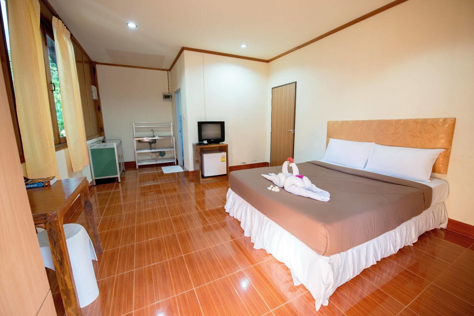 Guest house Poonsap 2*