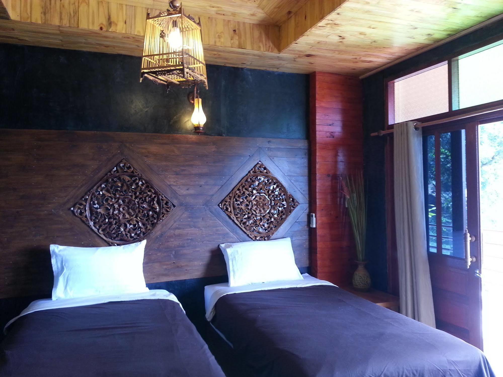 Resort Sea Rock Ko Pha Ngan