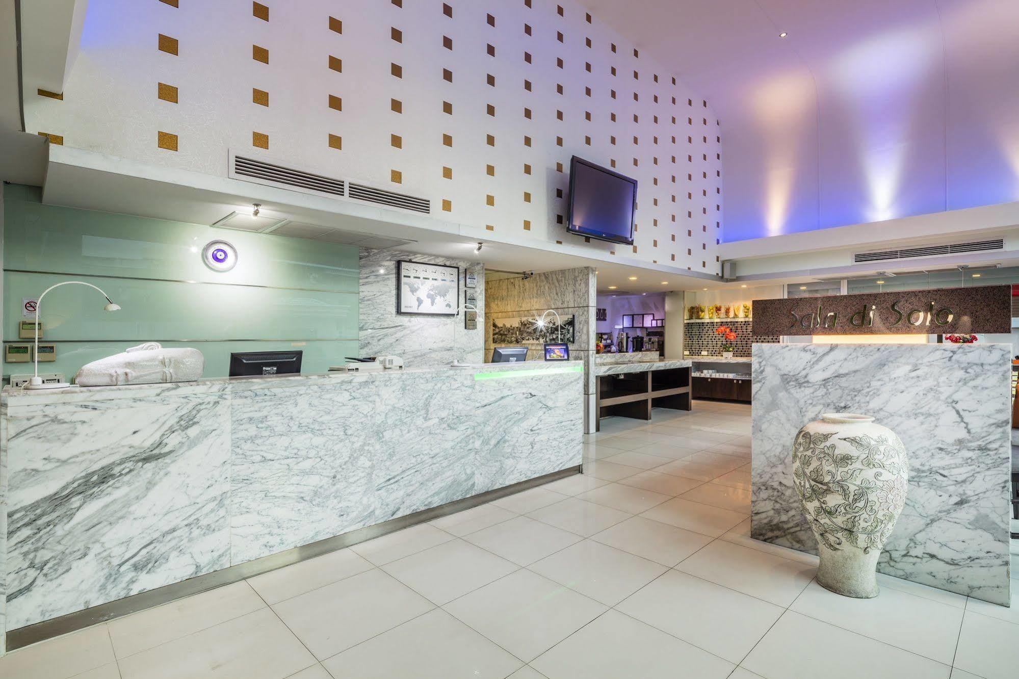 Solo, Sukhumvit 2, - Sha Extra Banguecoque