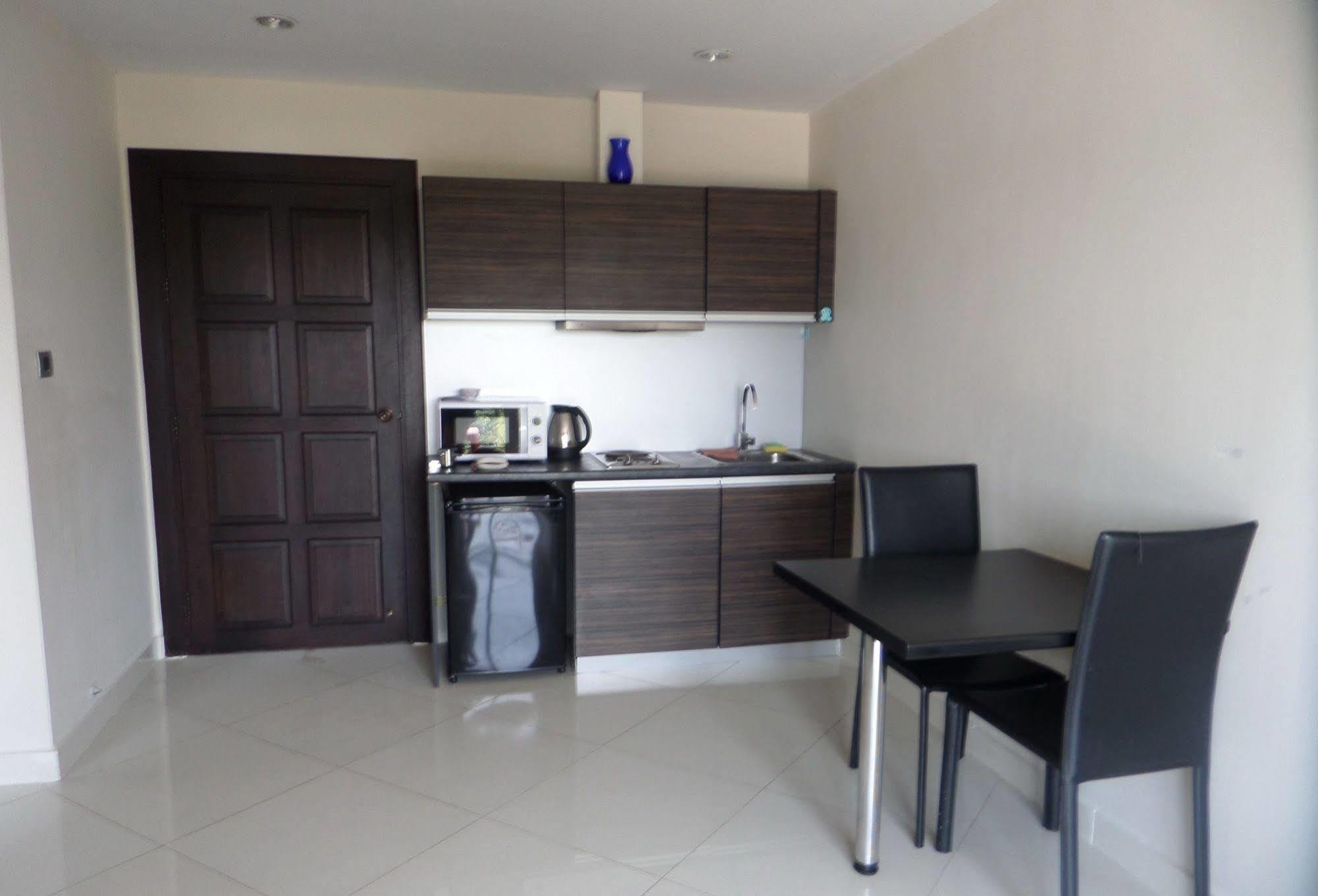 Park Lane By West Joint Venture Hotel Jomtien Beach