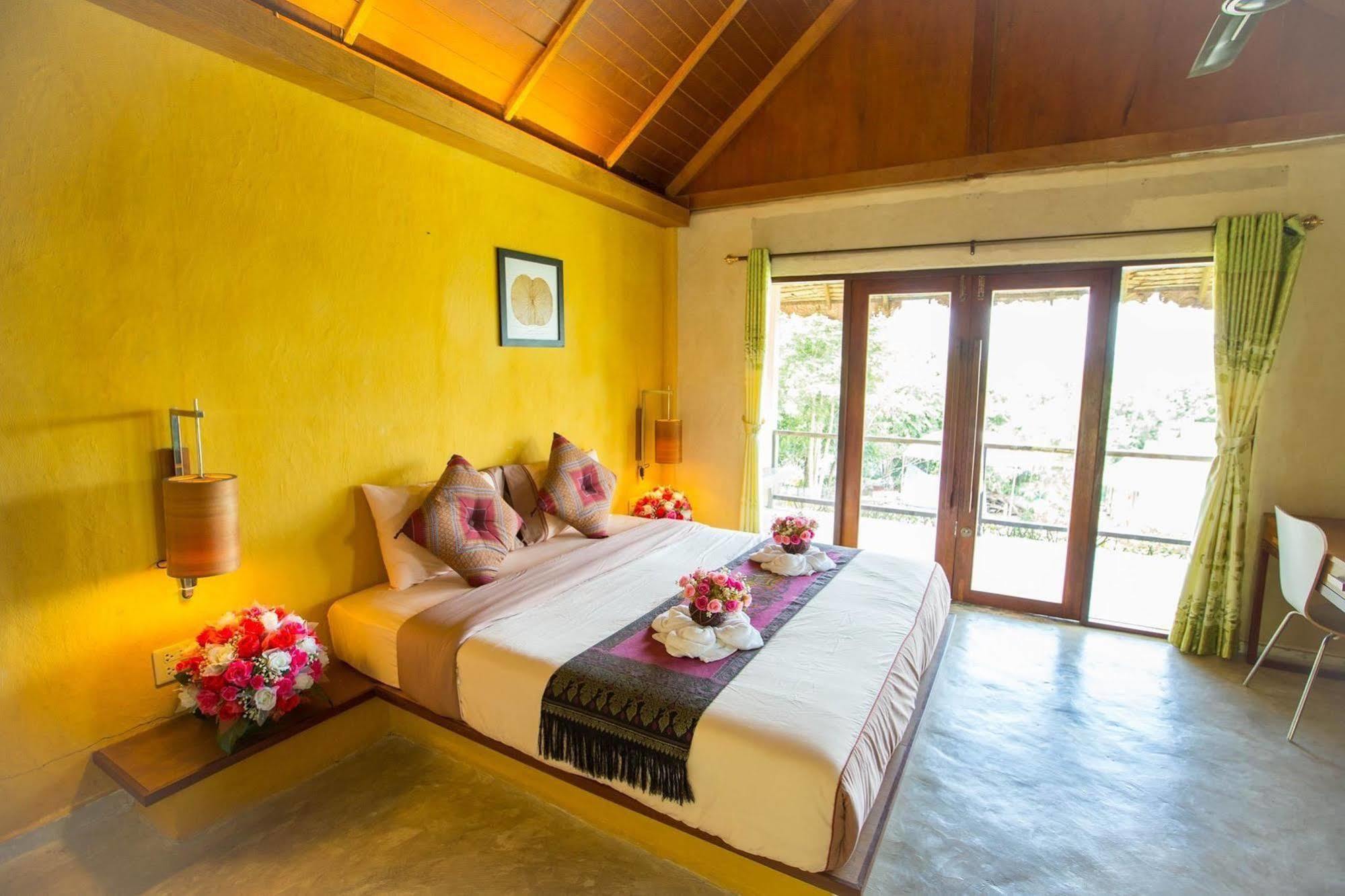 Diamond Village Inn Pai