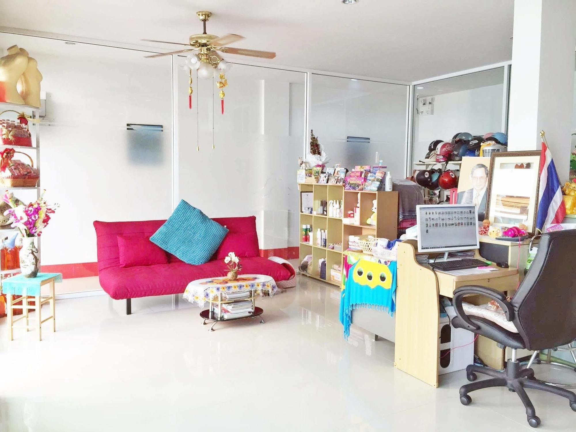 Guest house Swiss House Patong