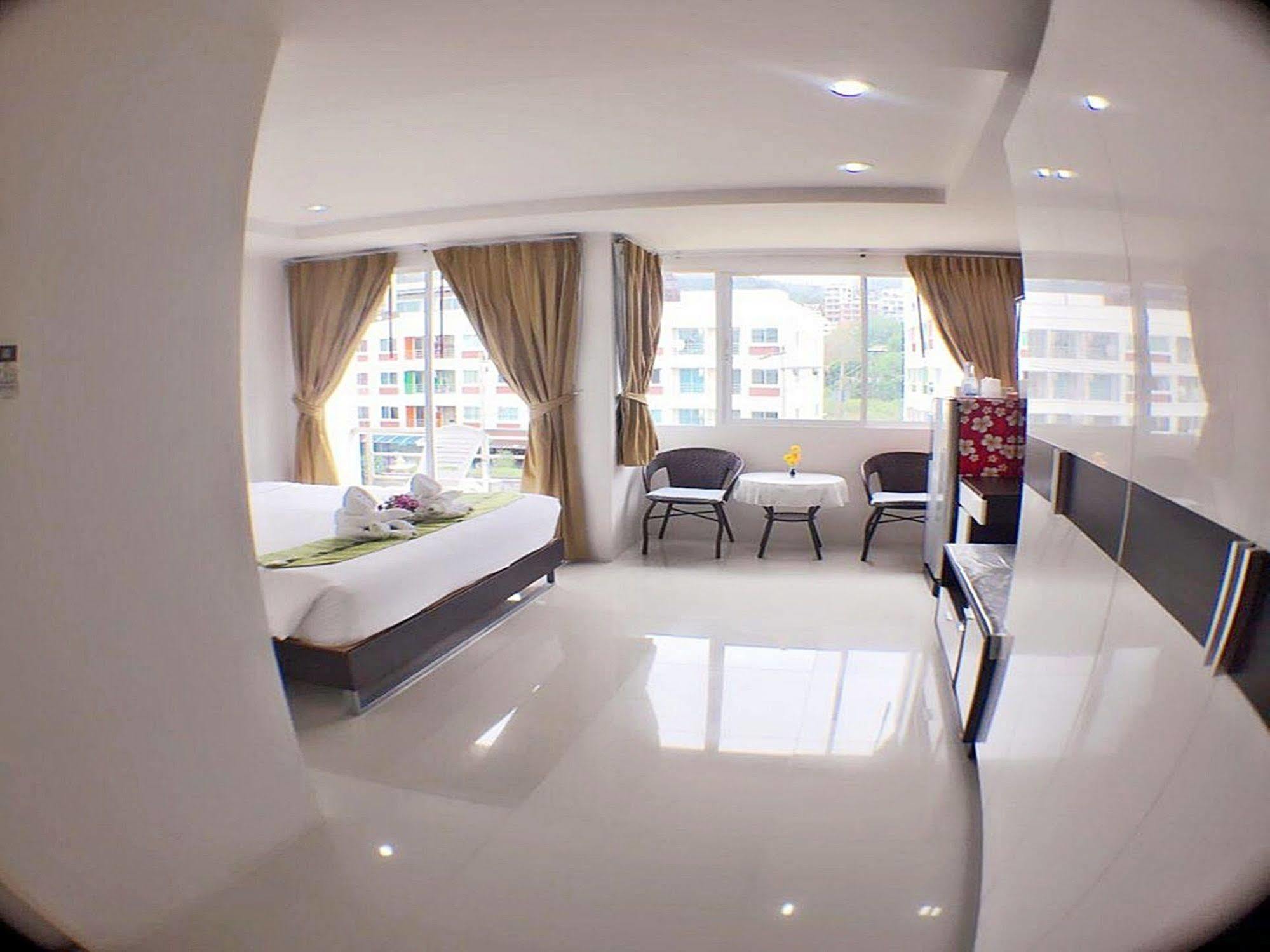 Guest house Swiss House *