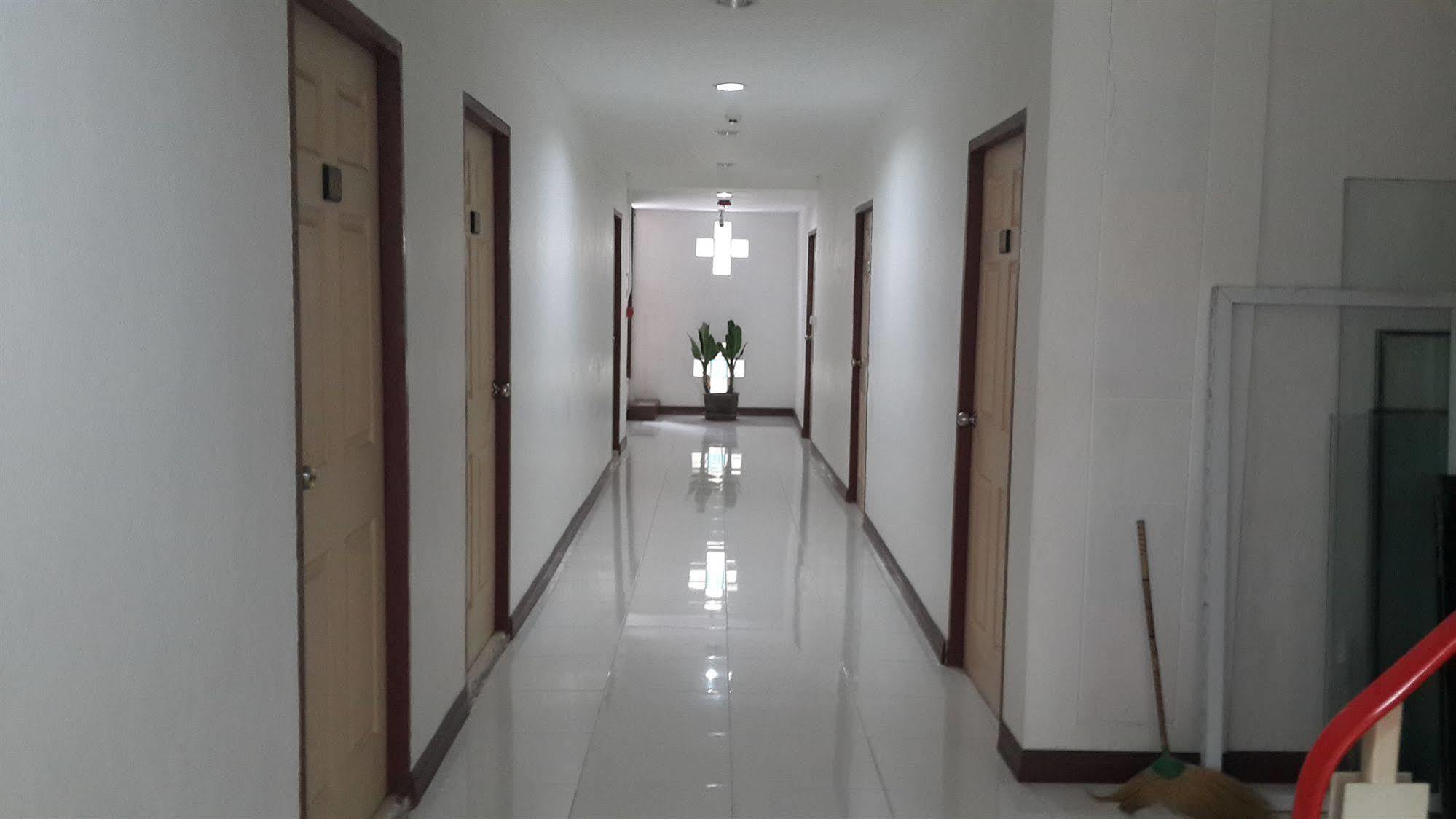 Hotel P.f Mansion