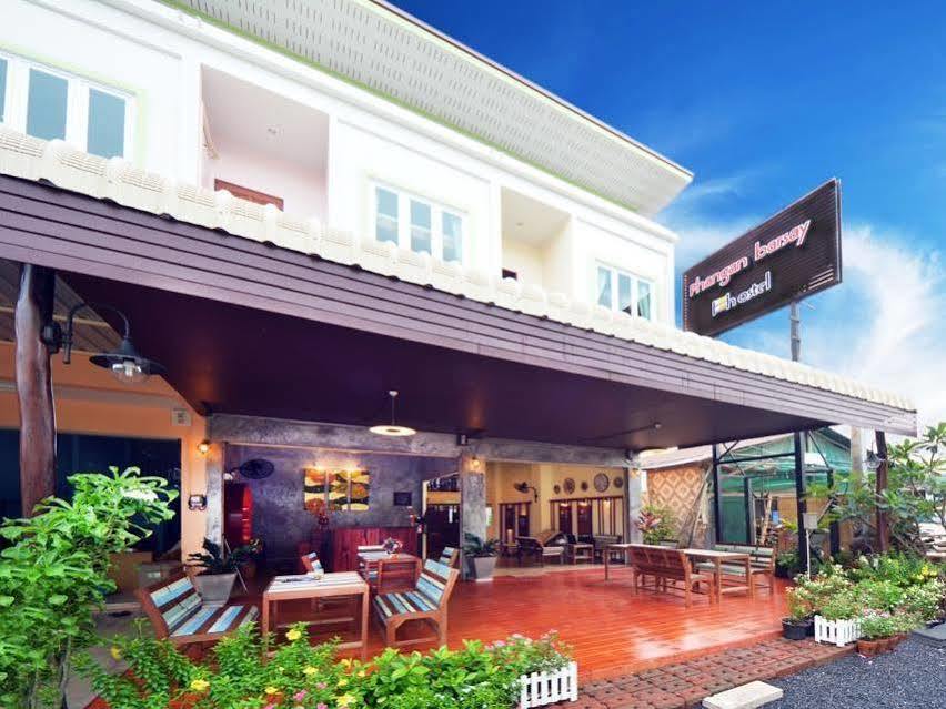 Phangan Barsay Hostel *