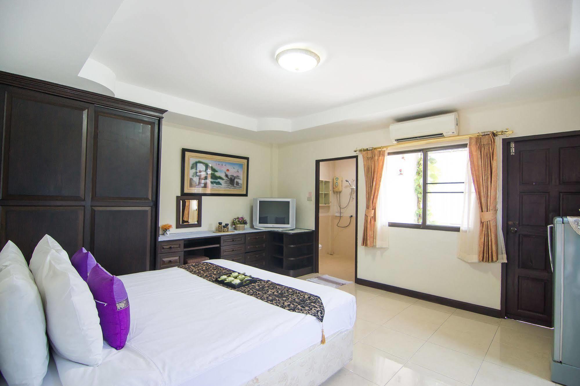Guest house Happys