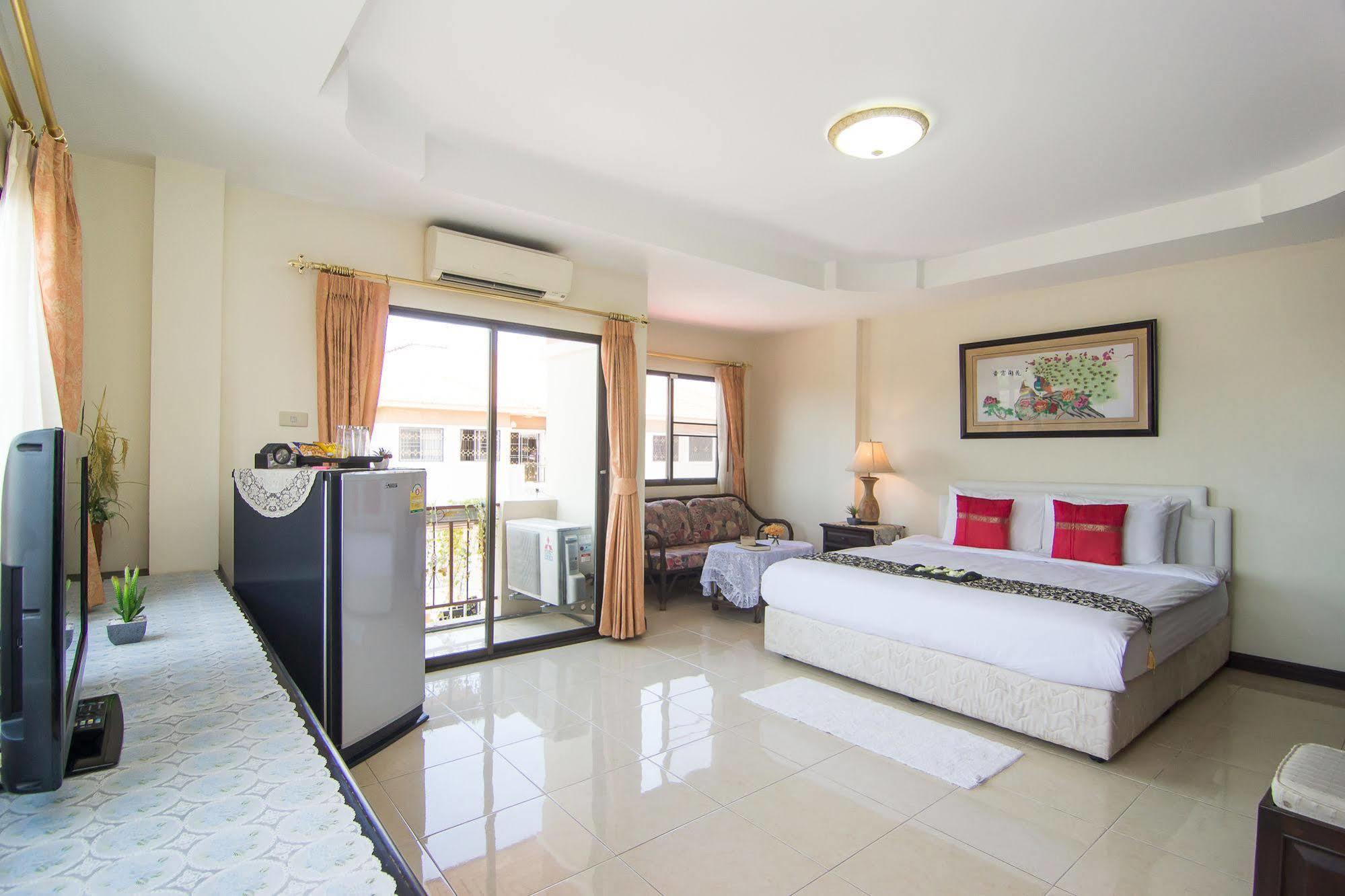 Guest house Happys 2*
