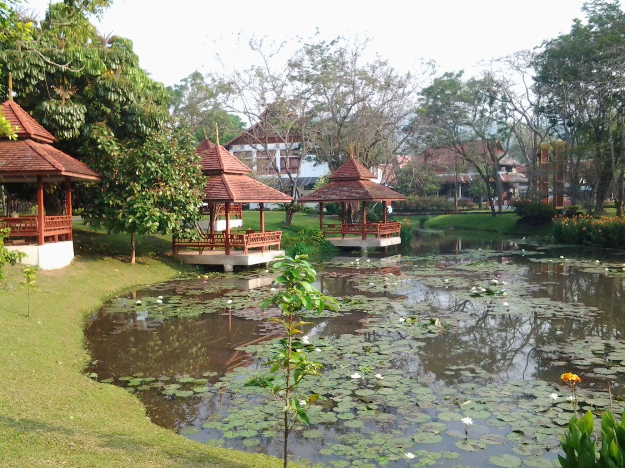 Resort Suan Bua & 3*