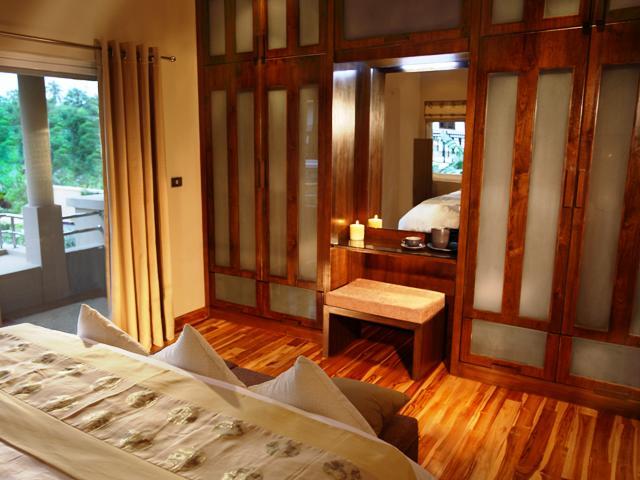 Park Lane Apartment