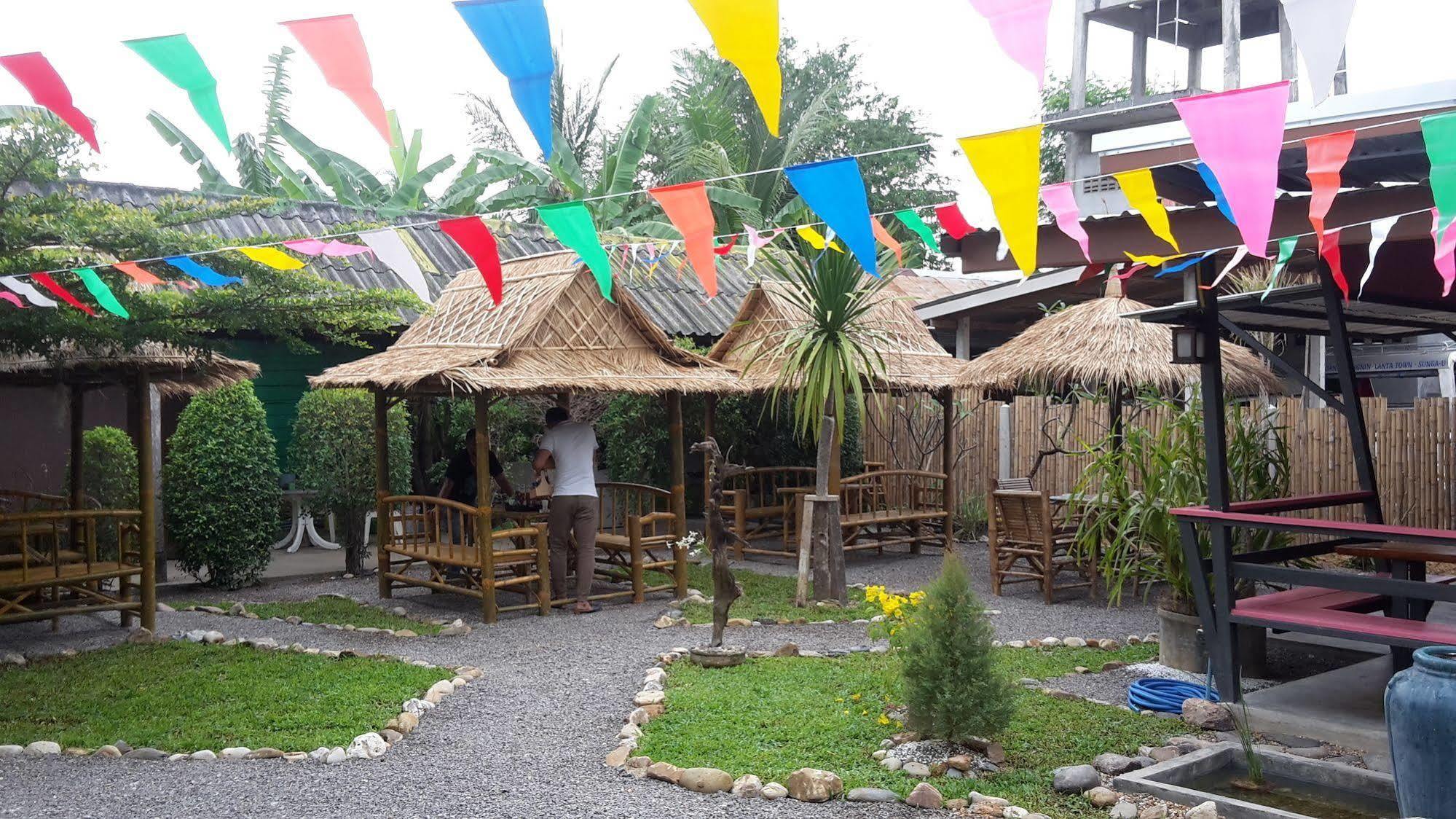Hotel Pinky & - Sha Extra 4*