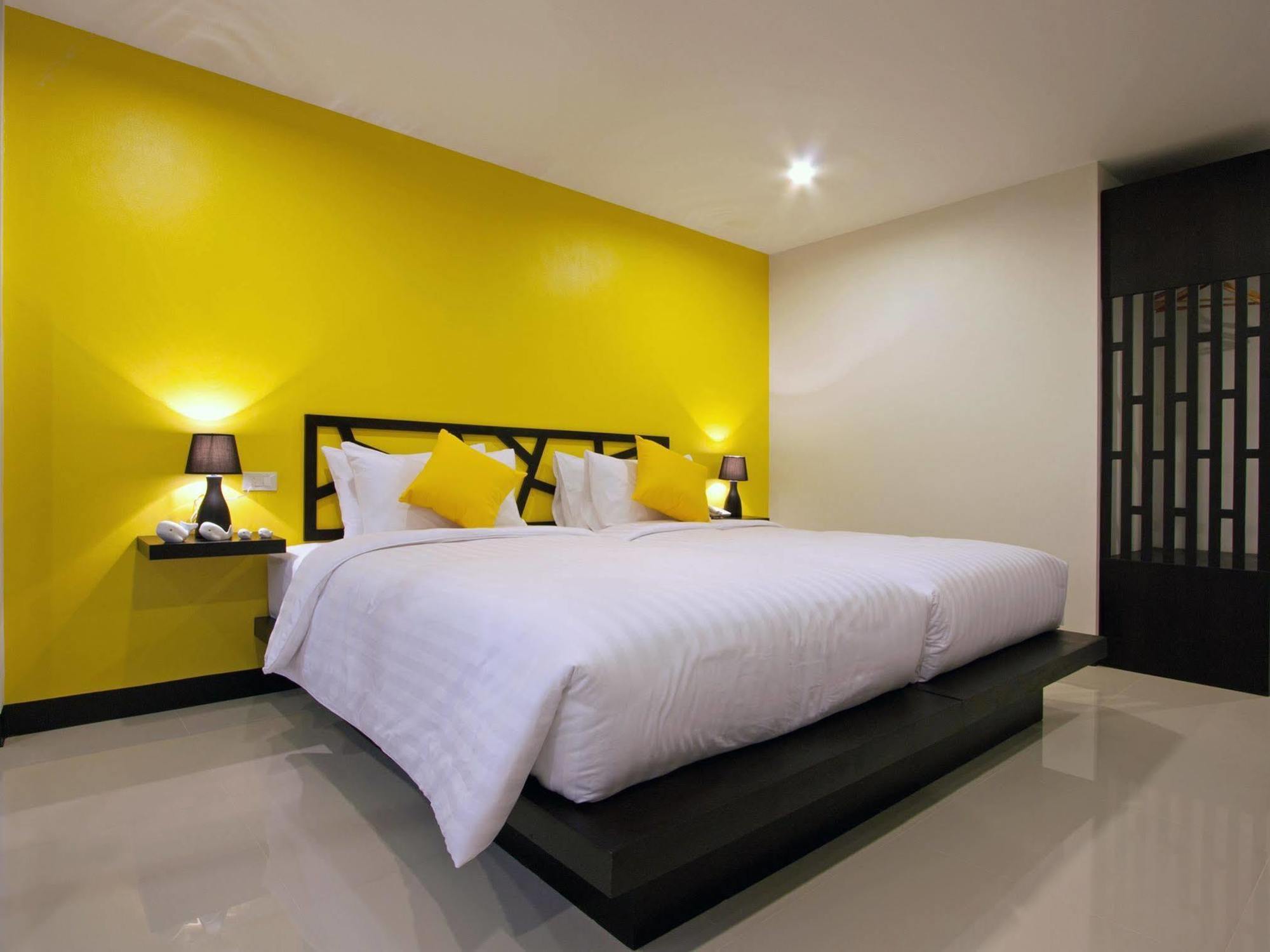 Sleep Whale Hotel