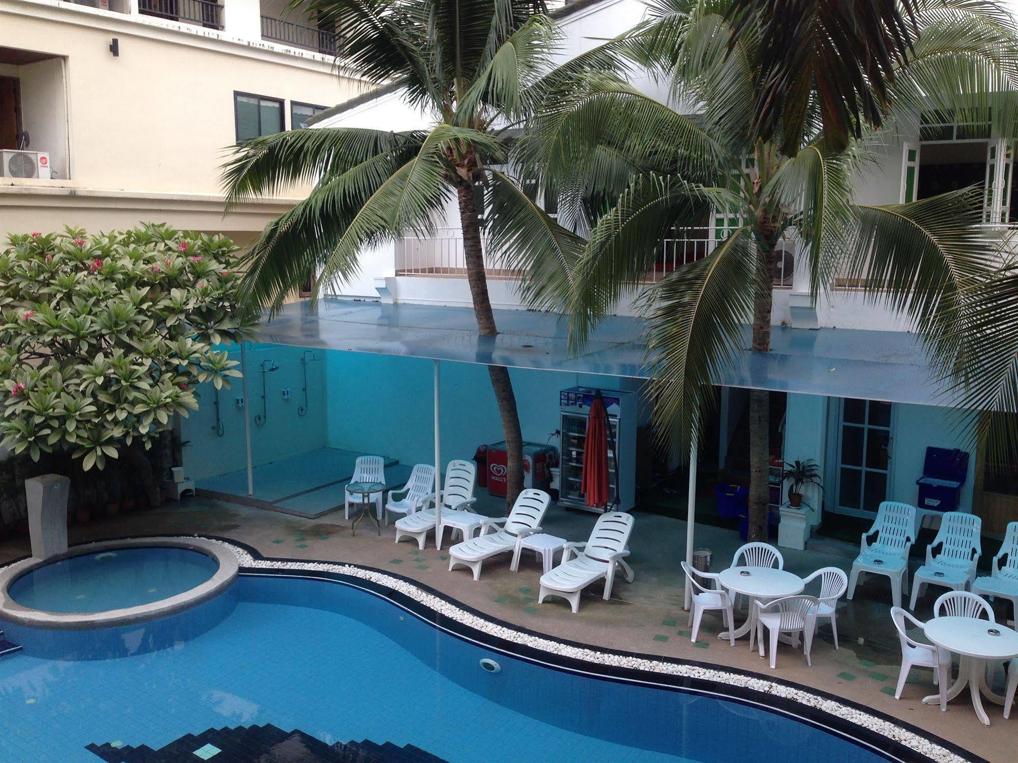 Yj Hotel 3*