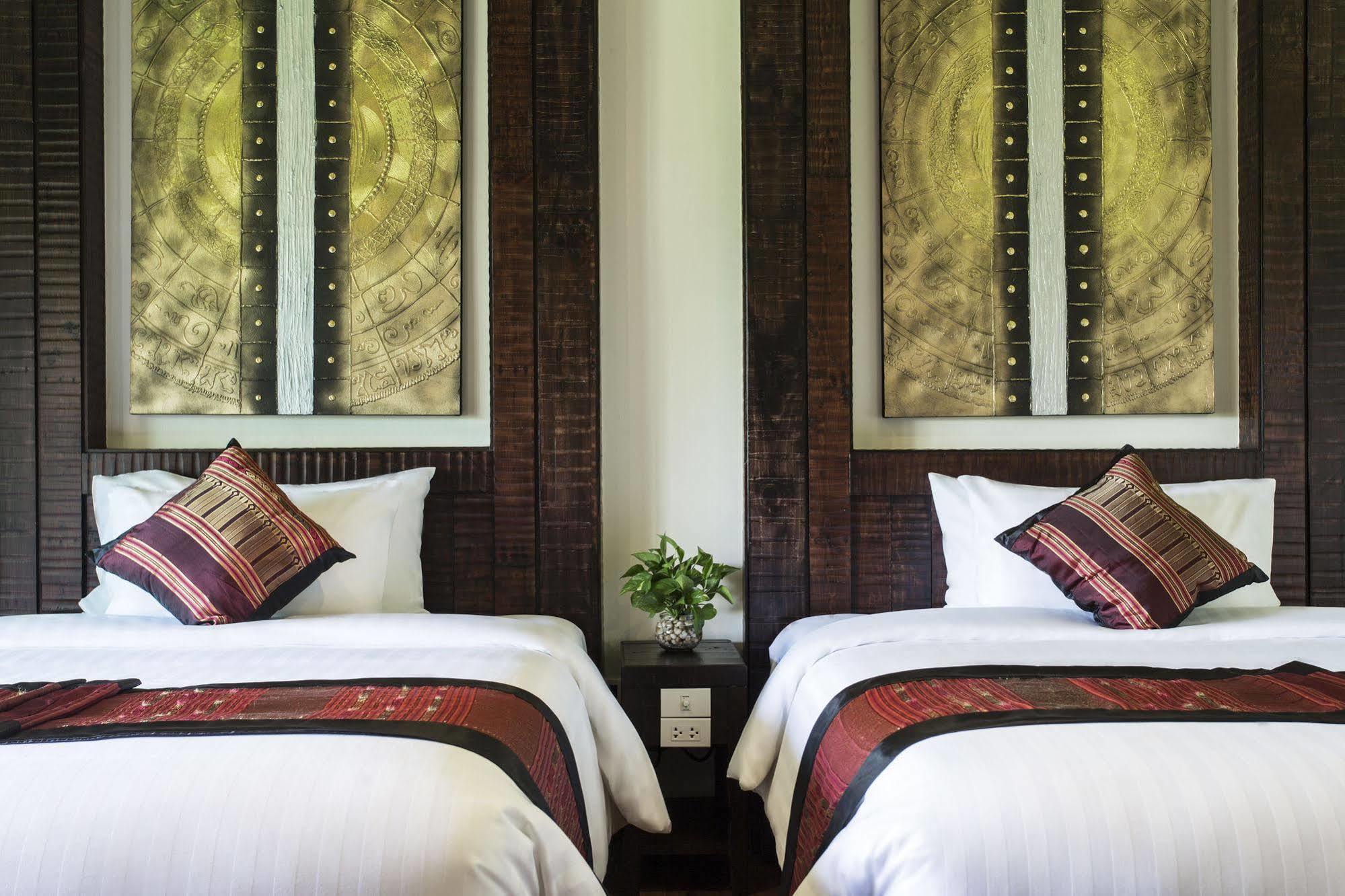 Away Hot Spring Hotel