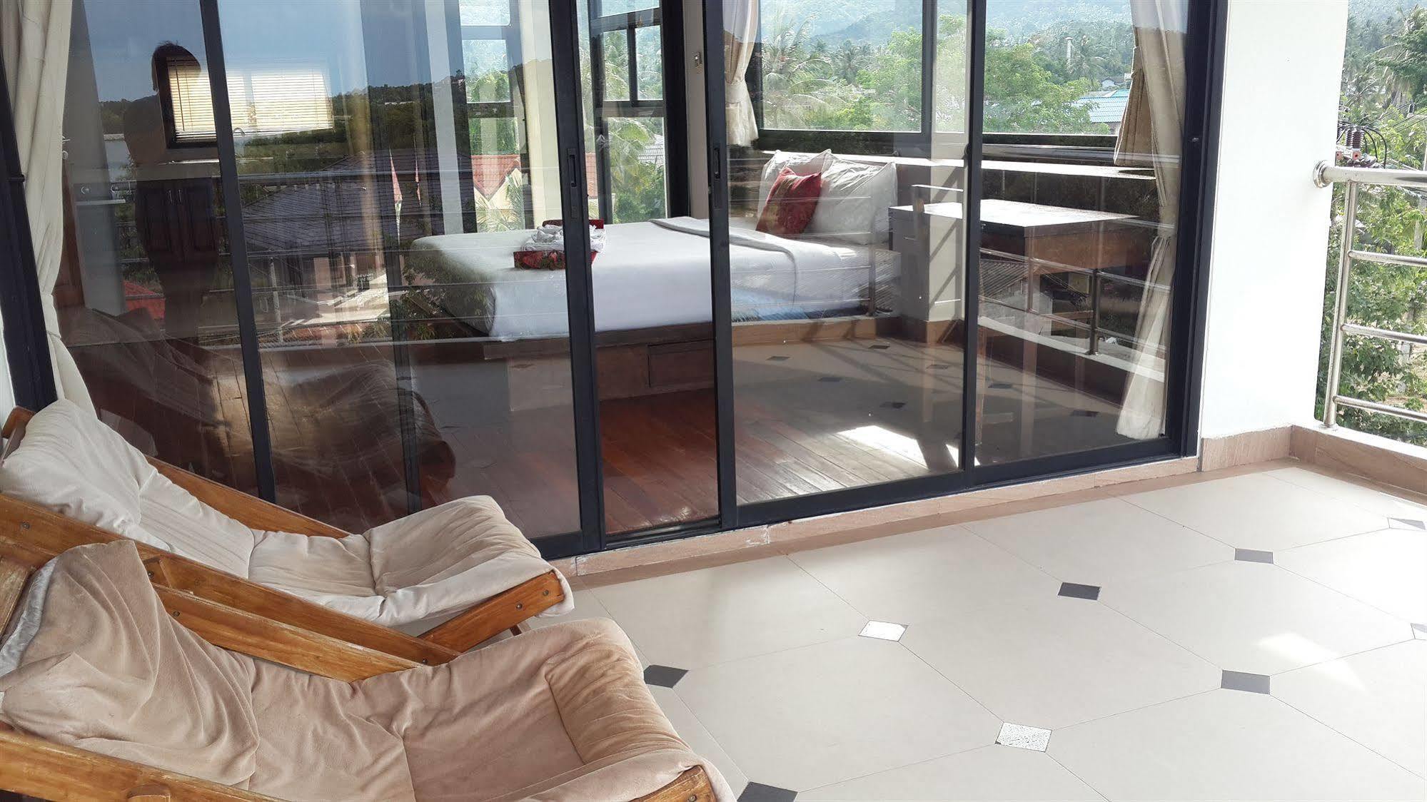 Aparthotel Lakeview Condotel 3*