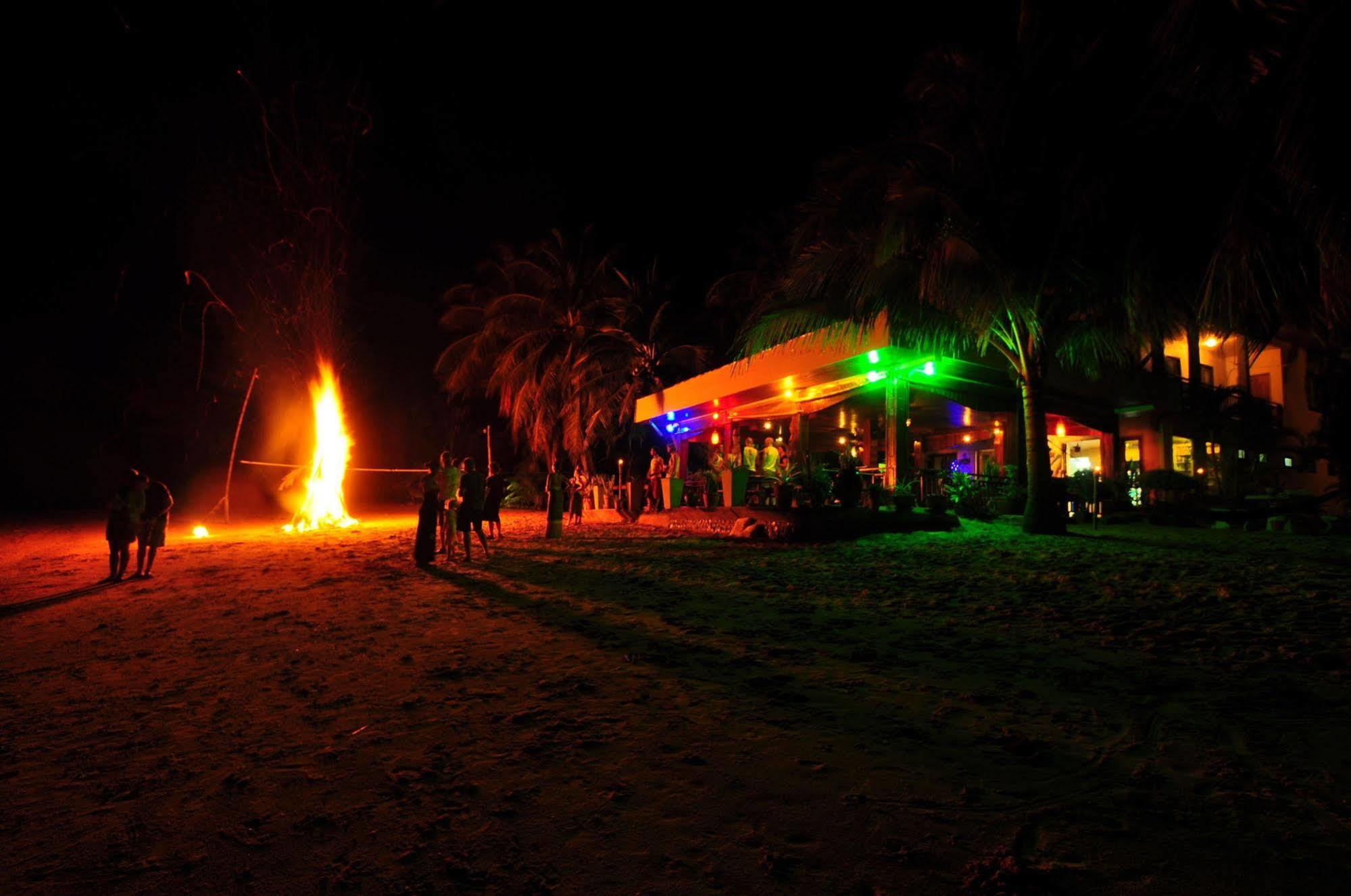 Phangan Rainbow 2*