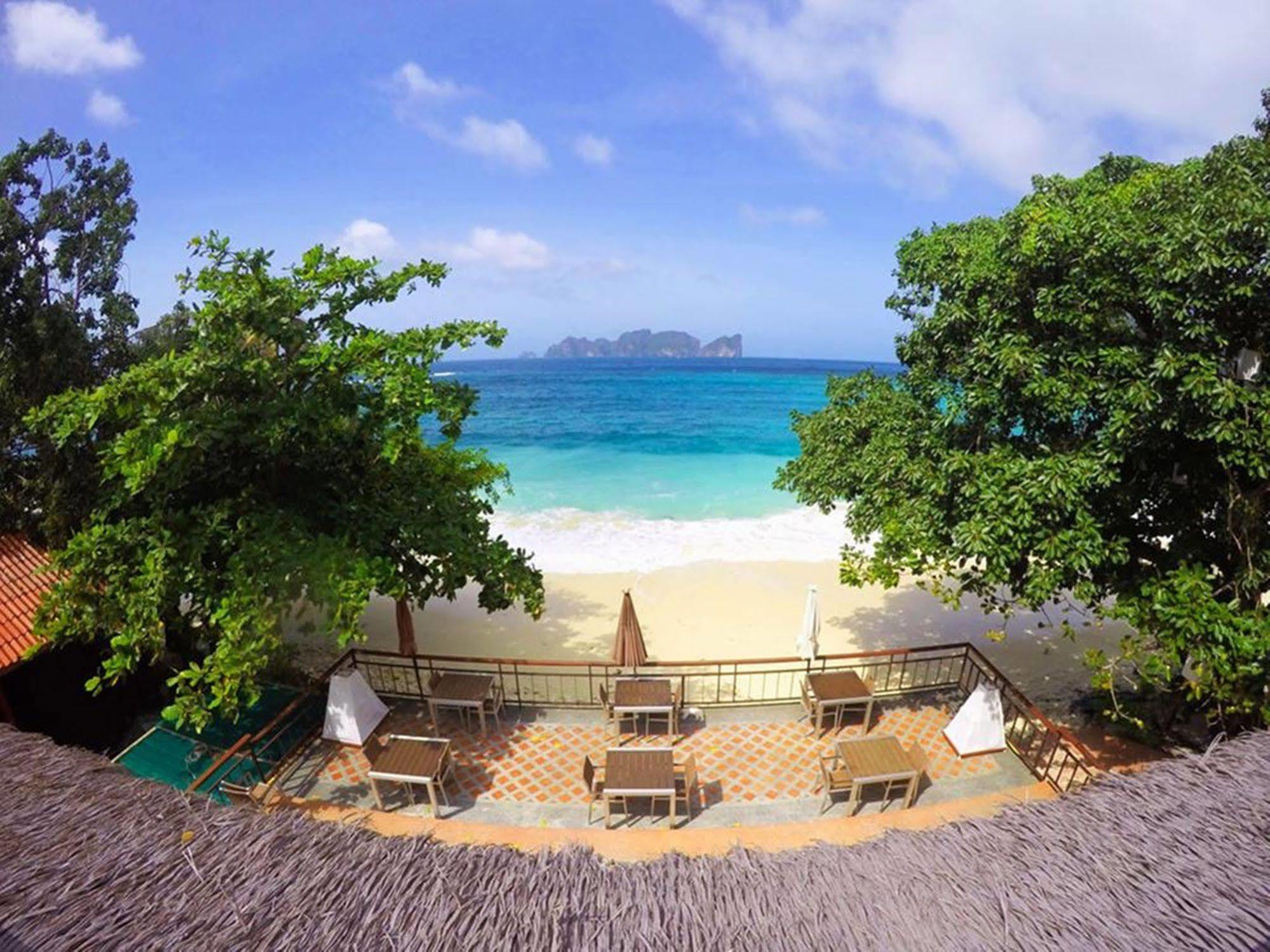 Long & Villa-sha Extra Phi Phi Don