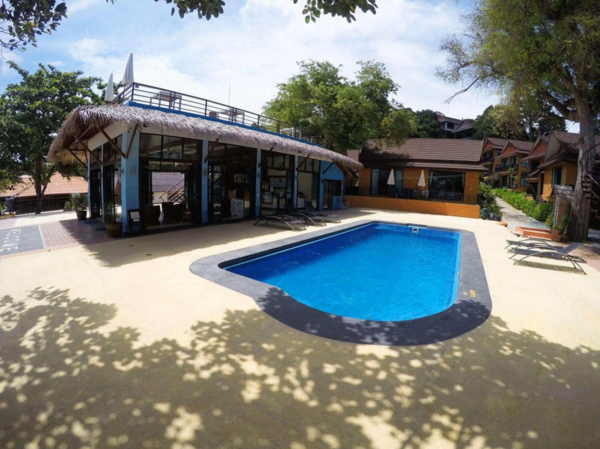 Long & Villa-sha Extra Resort Phi Phi Don