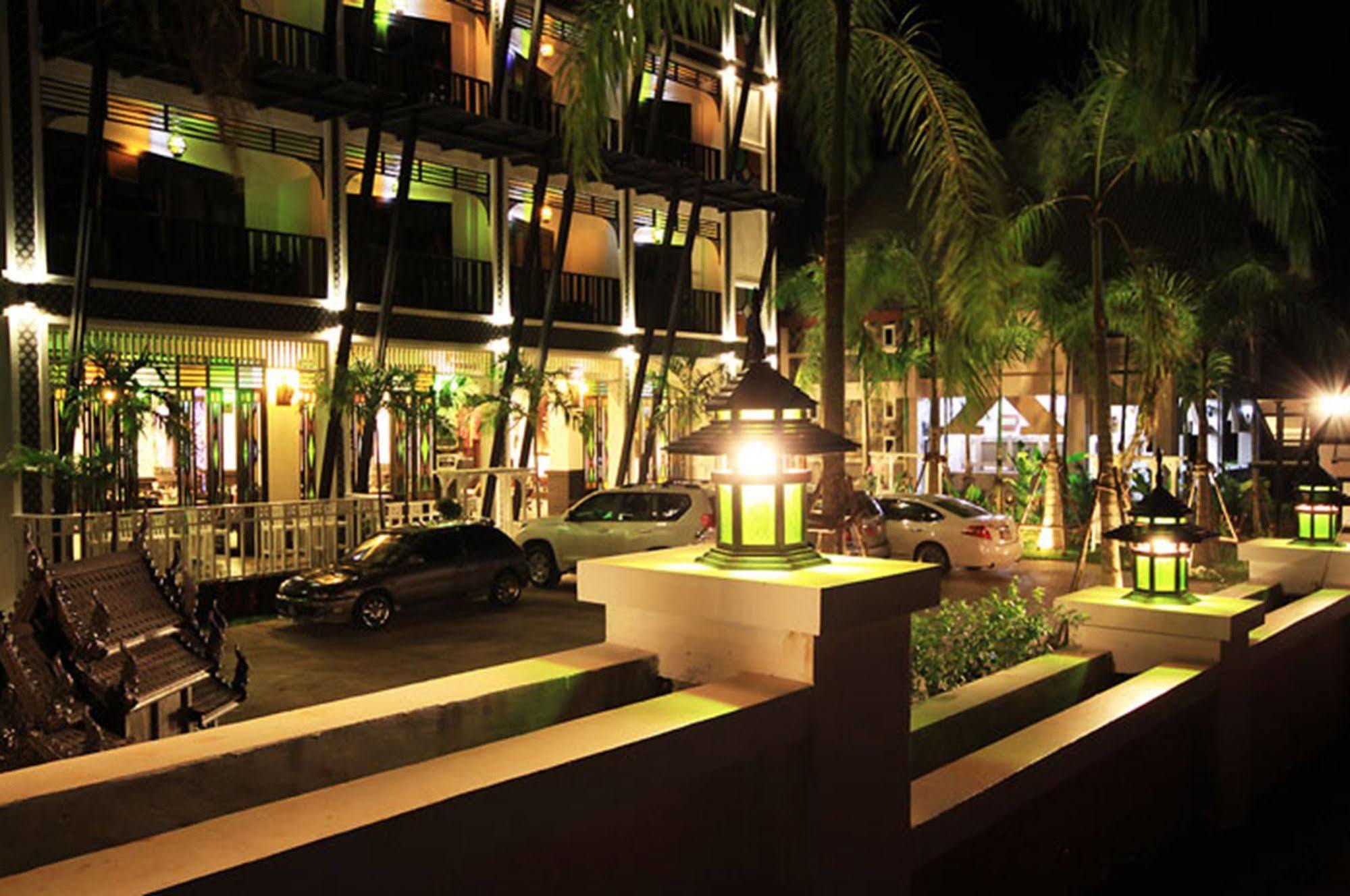 Dee Andaman Hotel
