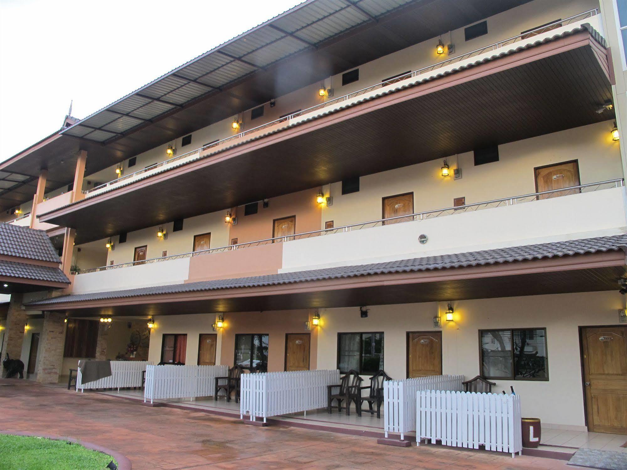 Baan Tong Tong Hotel