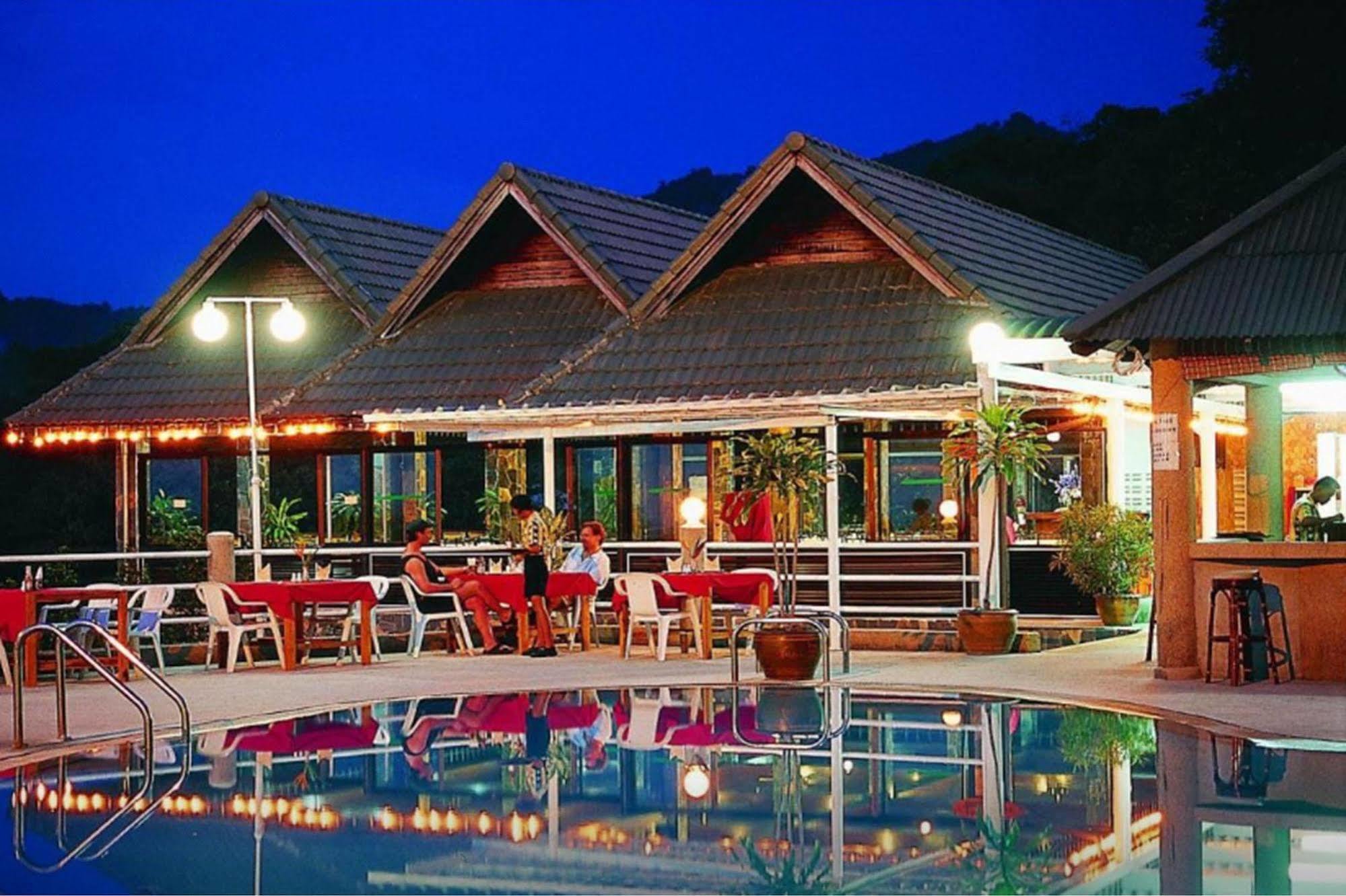 Royal Crown & Palm Patong