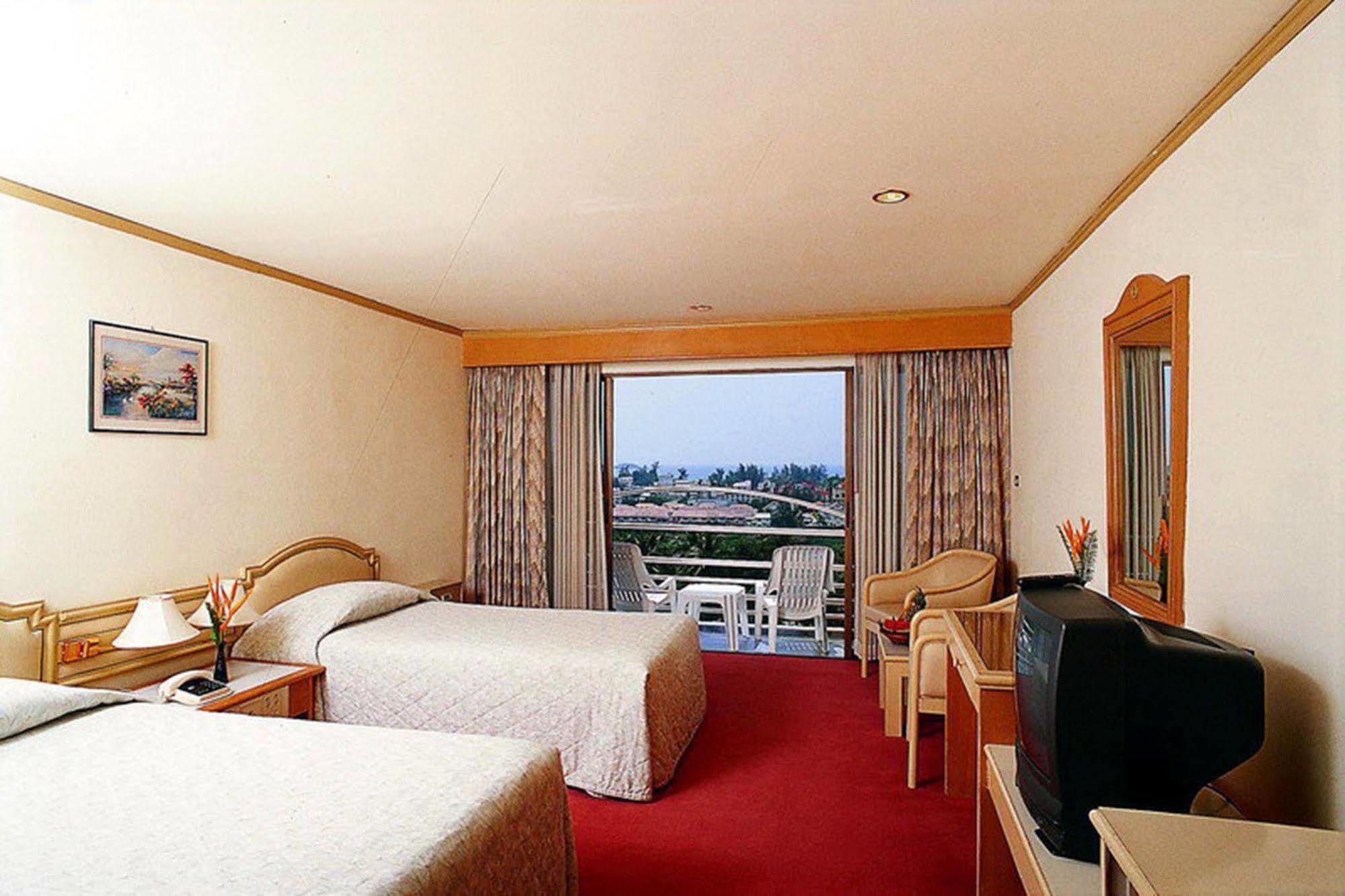 Hotel Royal Crown & Palm