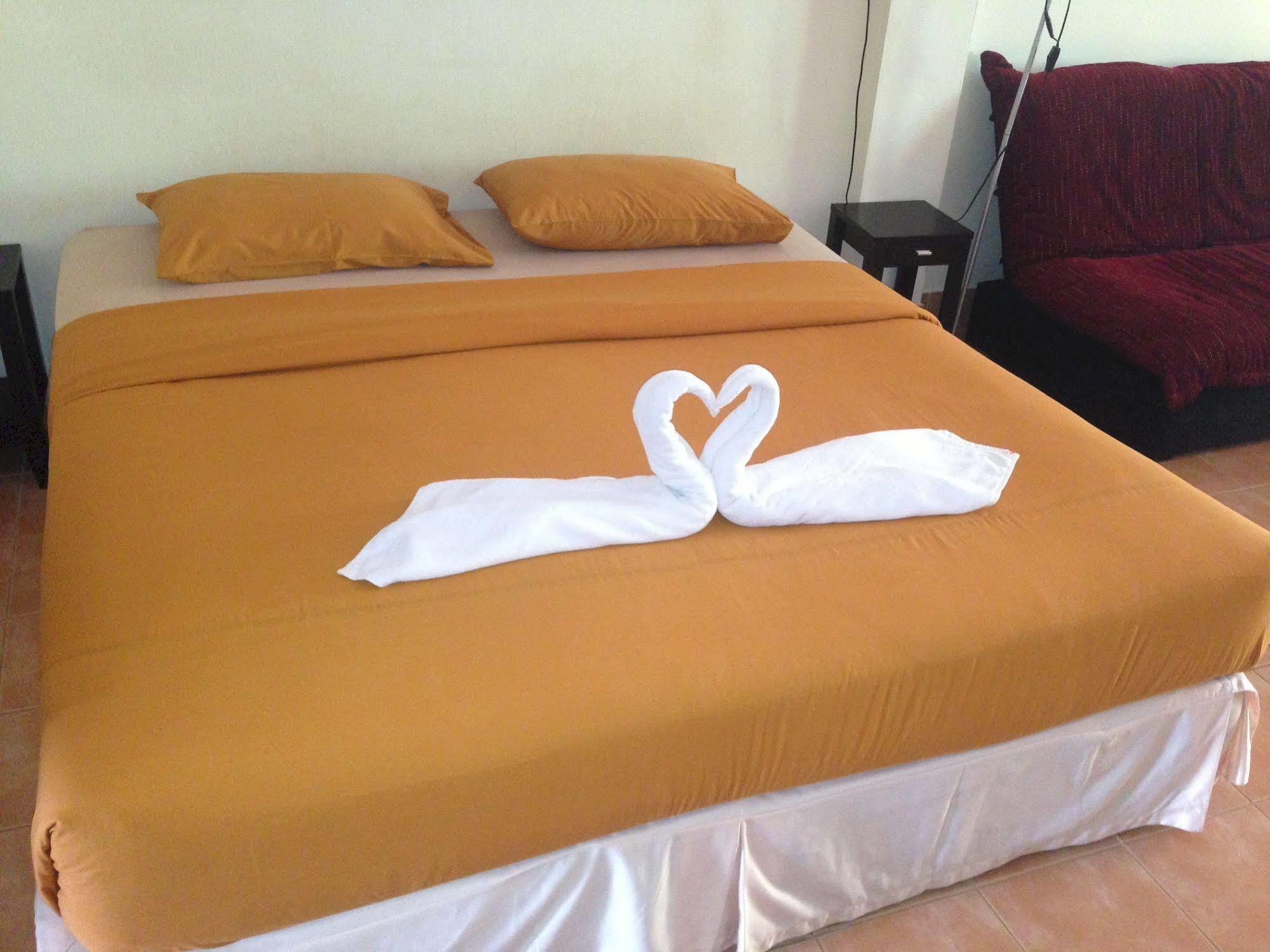 Nin Karon Guest house 3*
