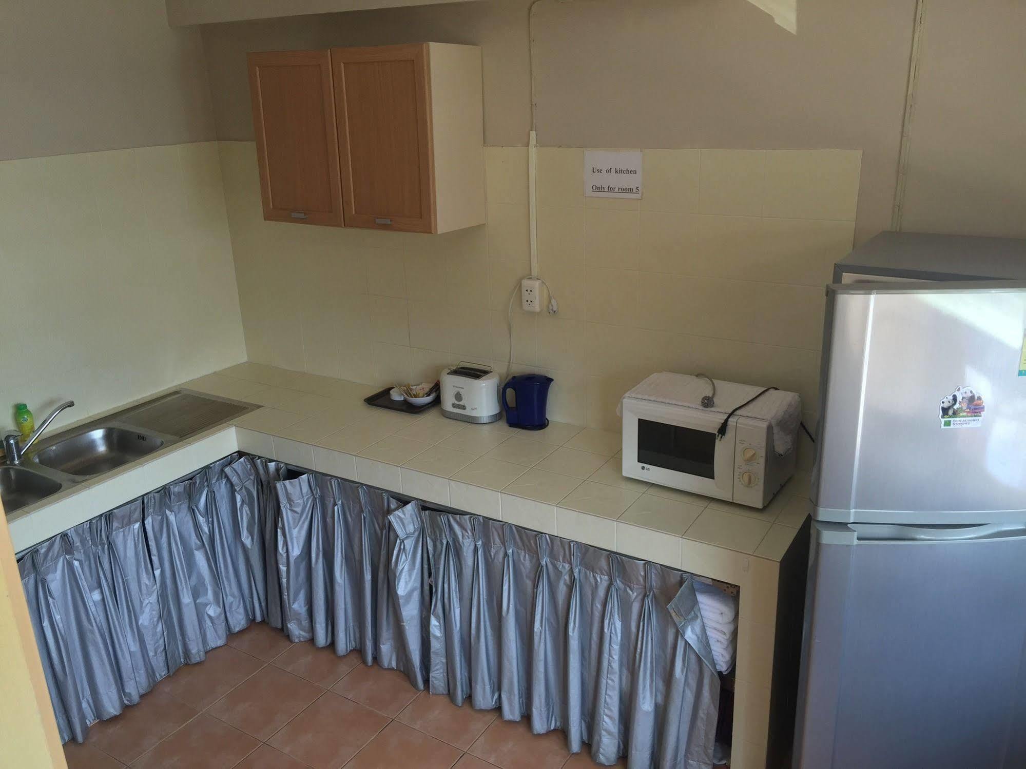 Nin Karon Guest house Phuket