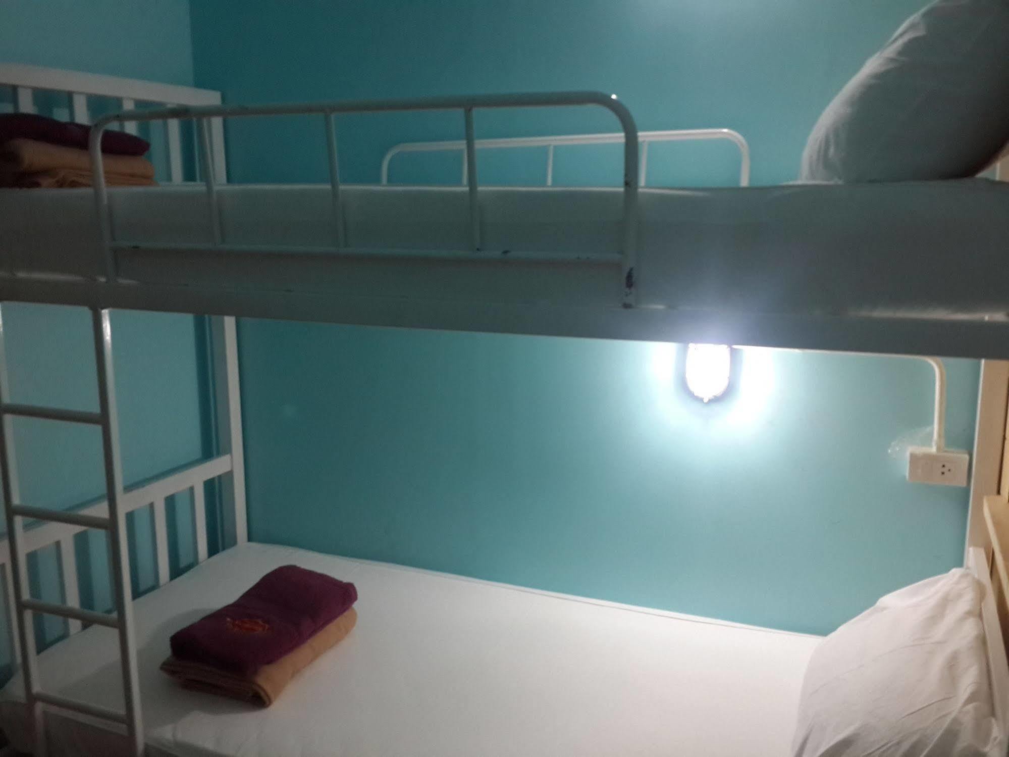 Relax Corner Hotel 2*