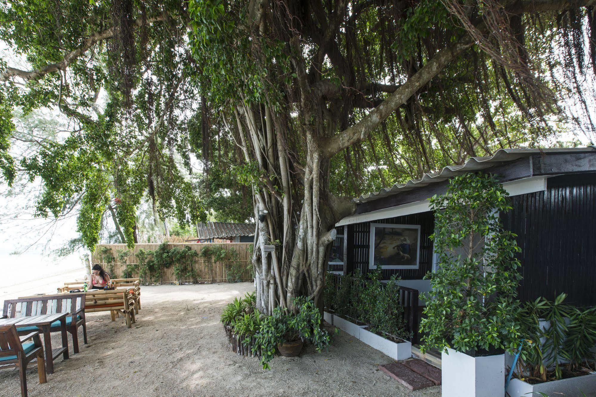 Hotel Namthip Homebeach