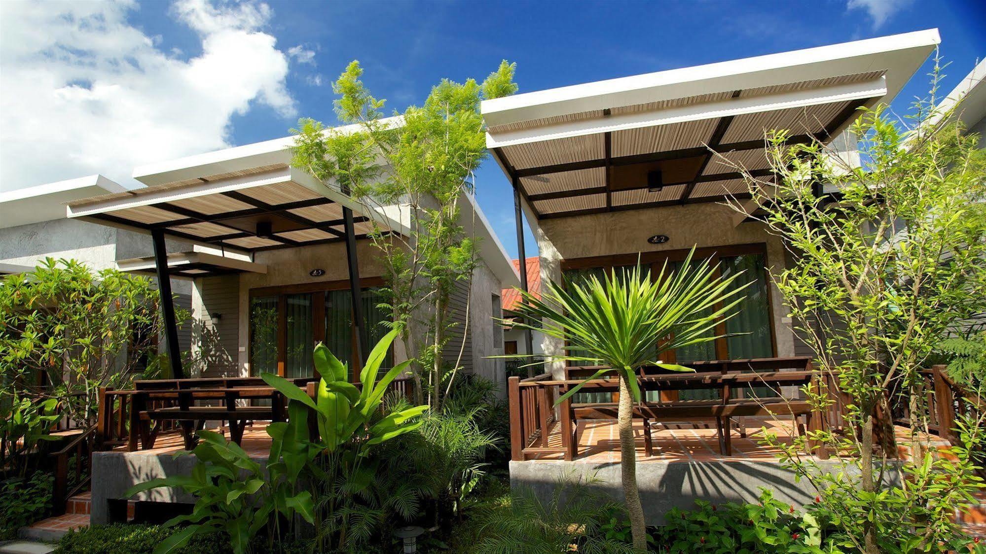 Resort Mangrove 2*