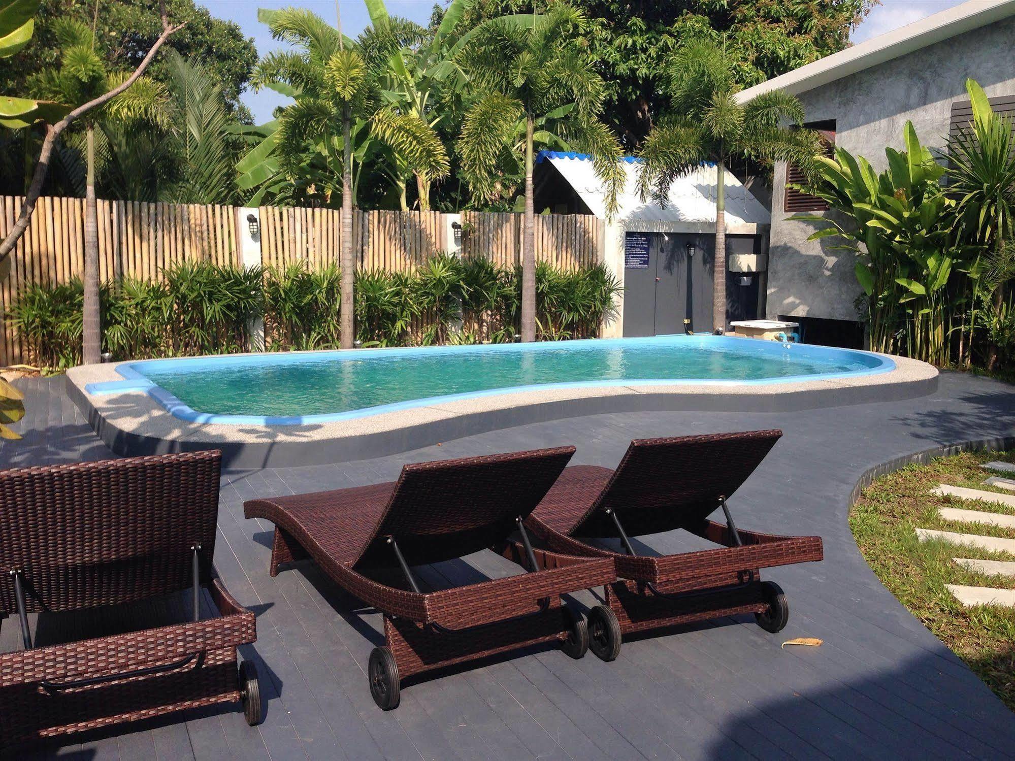 Resort Mangrove 2*
