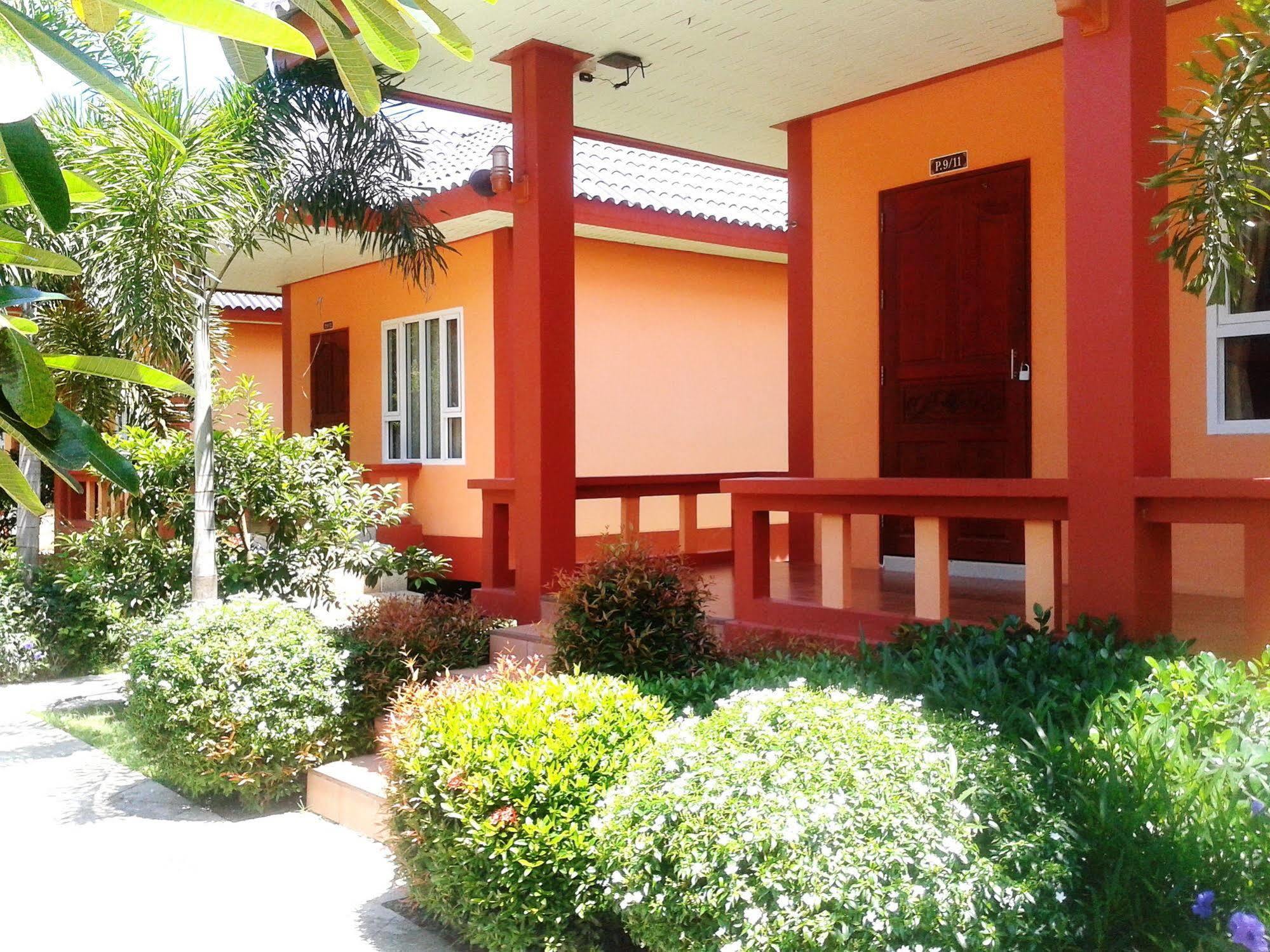 Resort Peaceful , Long -